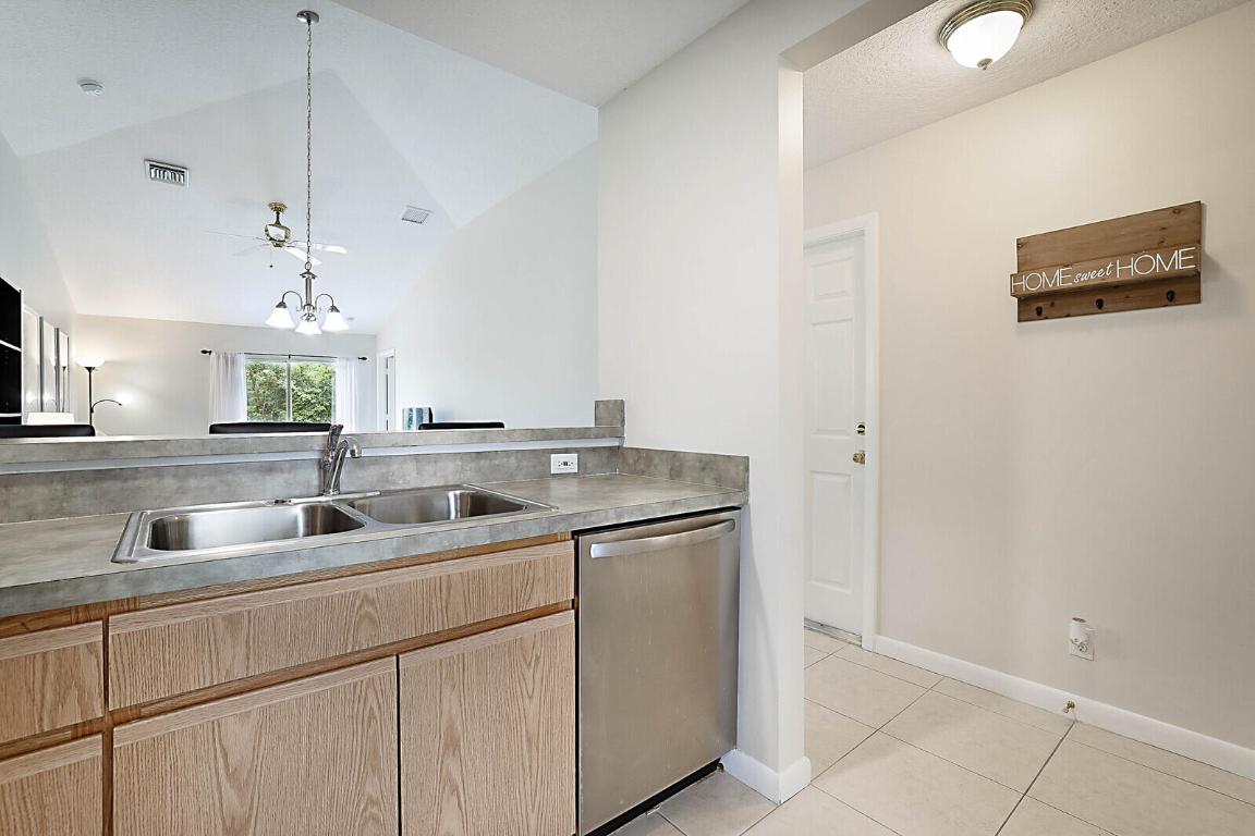 PALM GARDENS 1ST ADD - Residential