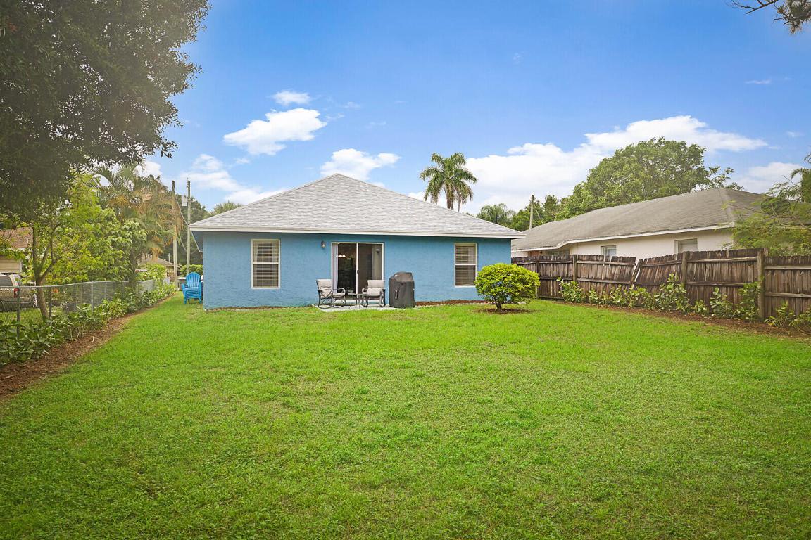 PALM GARDENS 1ST ADD - Residential