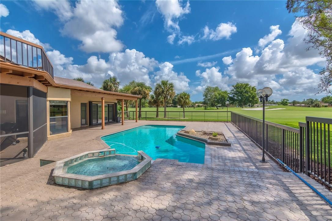 Coral Spgs Country Club S - Residential