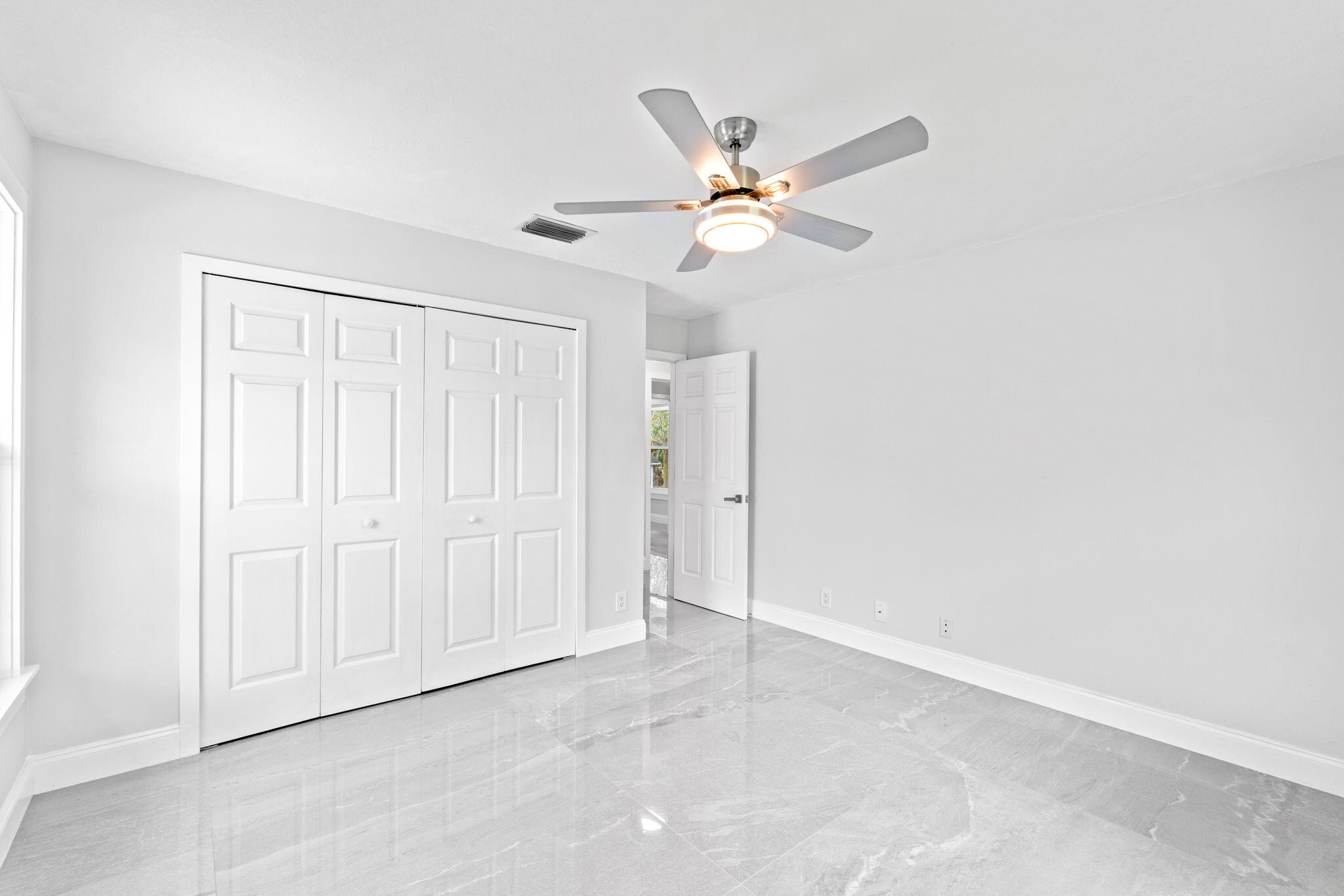 Palm Beach Country Estates - Residential