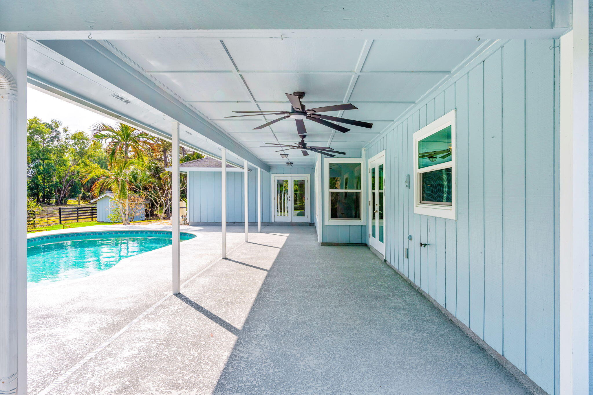 Palm Beach Country Estates - Residential