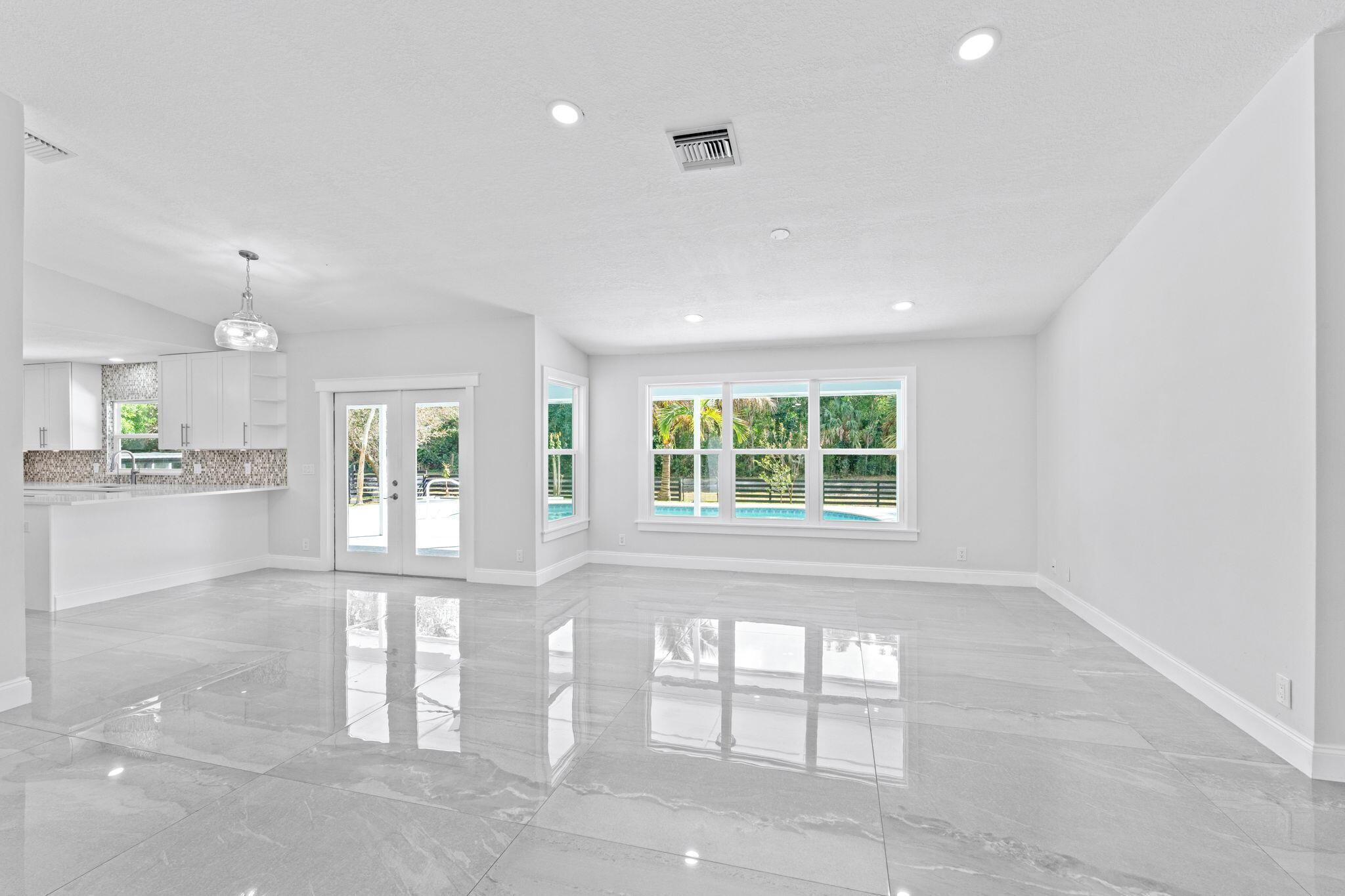 Palm Beach Country Estates - Residential