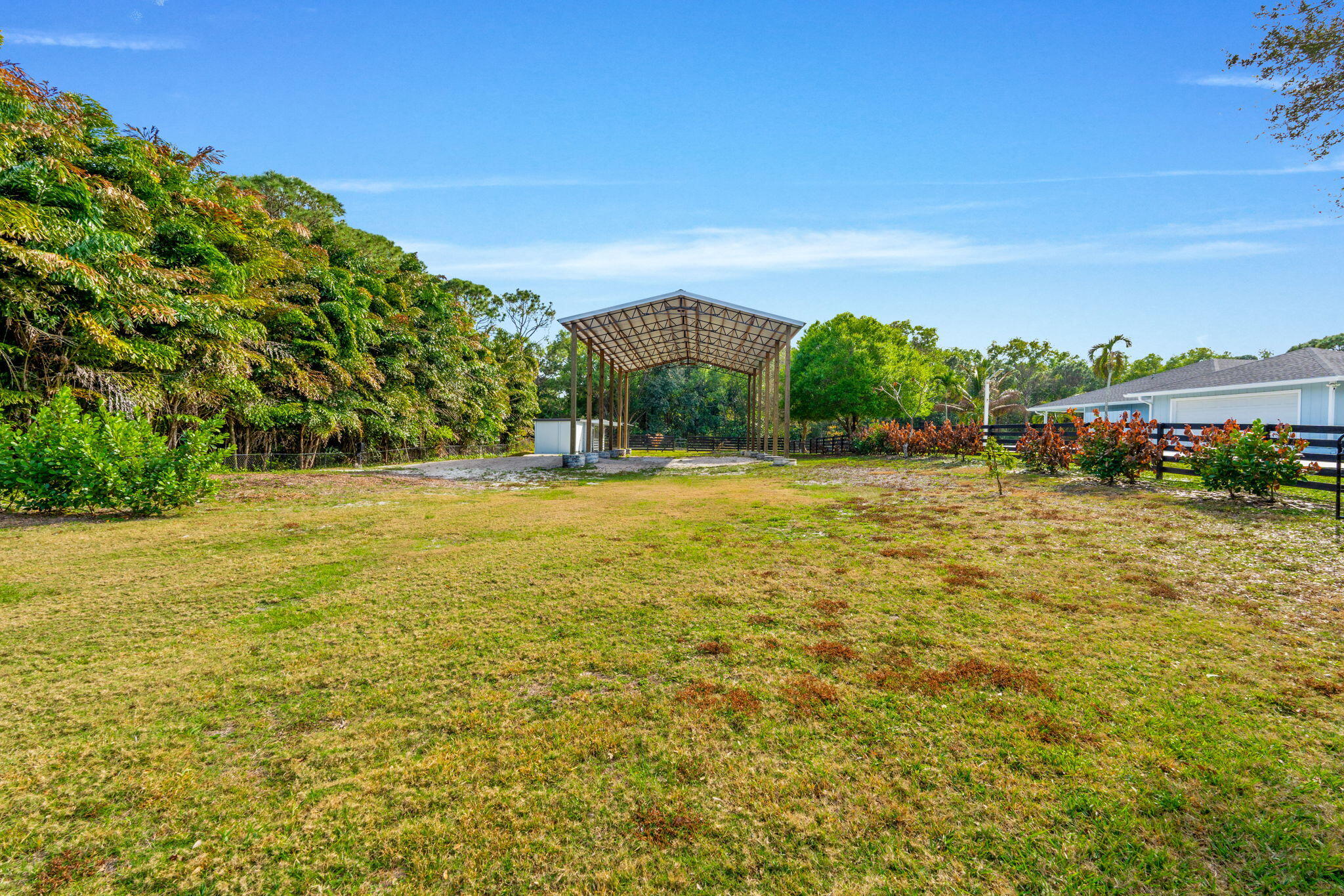 Palm Beach Country Estates - Residential