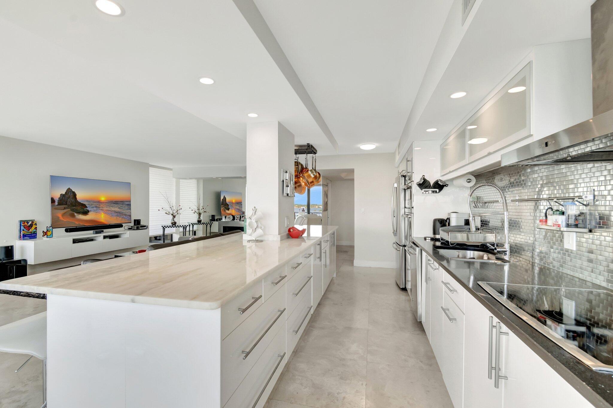 WATER GLADES CONDO - Residential Lease
