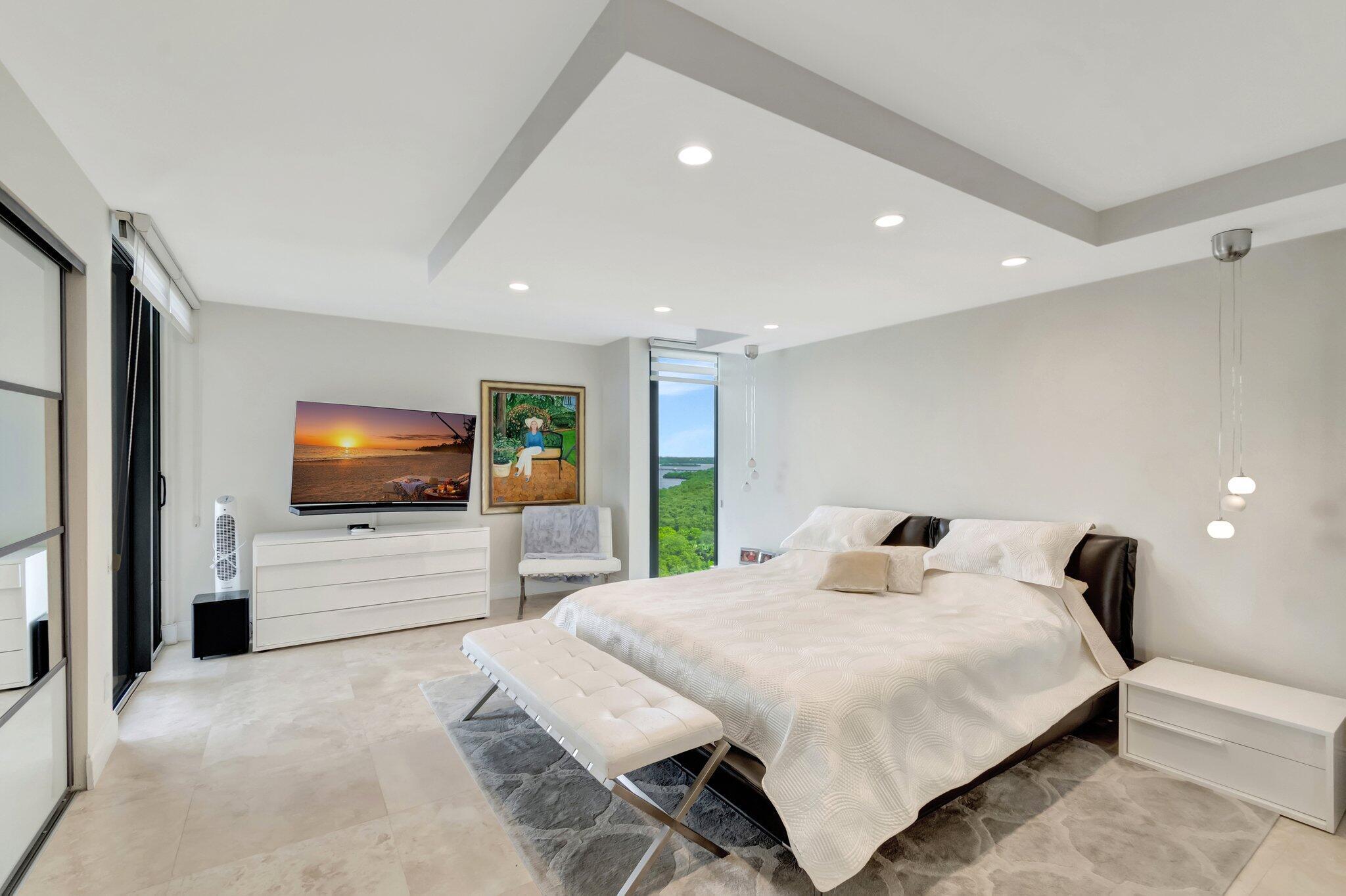 WATER GLADES CONDO - Residential Lease