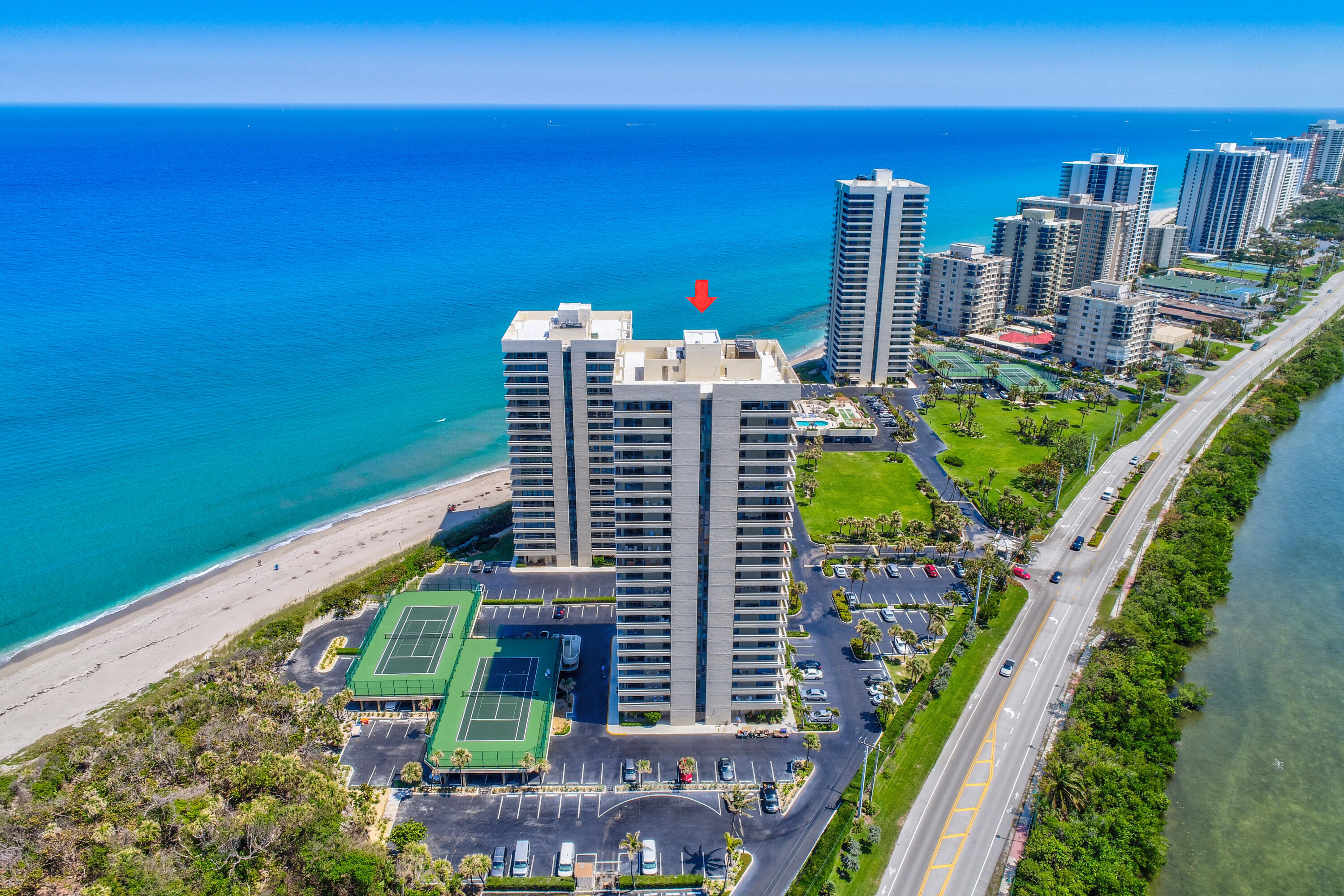 WATER GLADES CONDO - Residential Lease