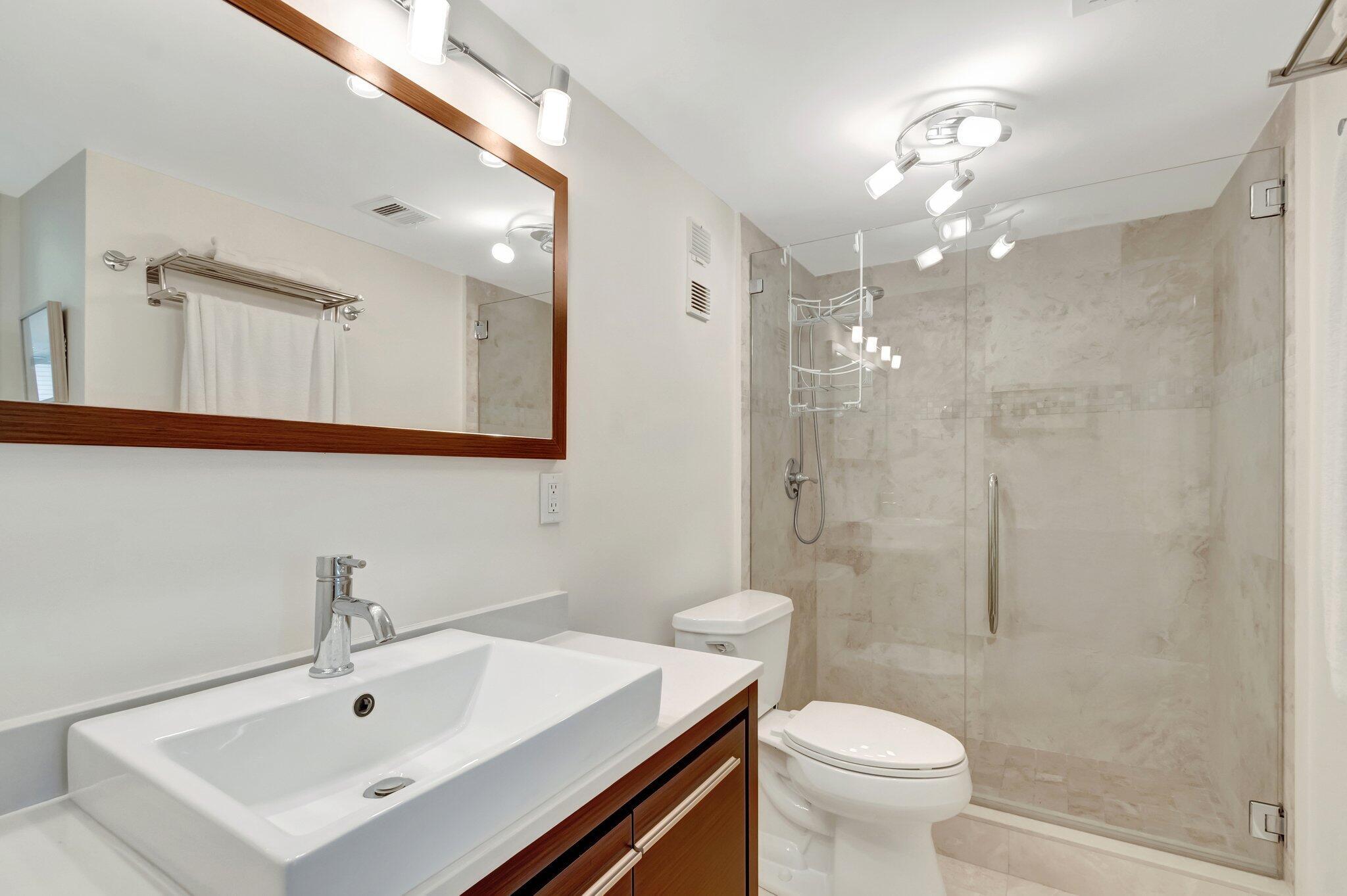 WATER GLADES CONDO - Residential Lease