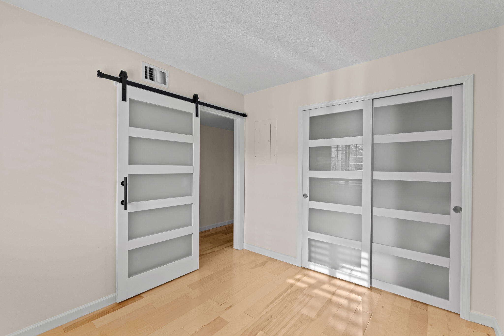 CYPRESS POINT CONDO - Residential Lease