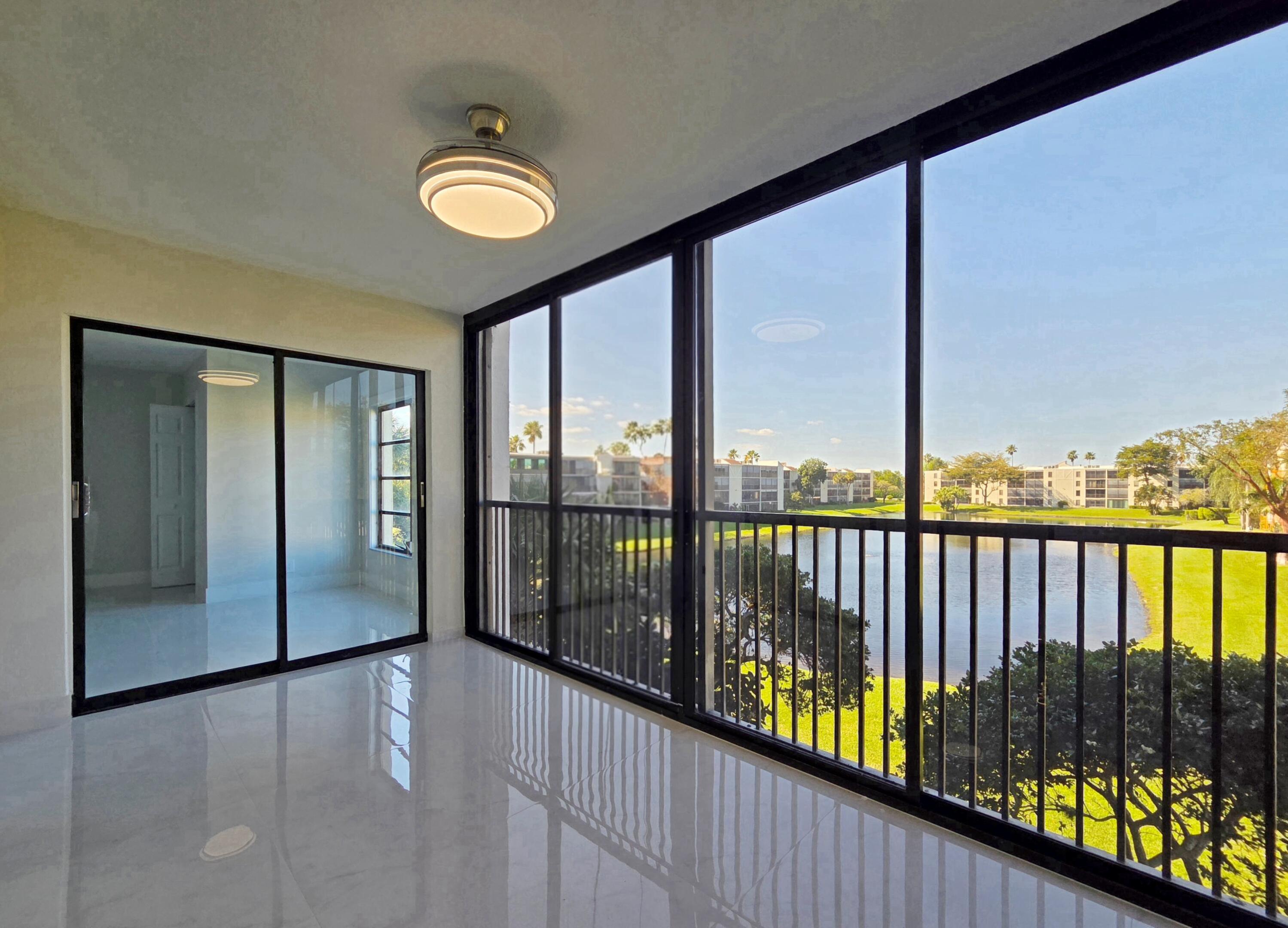 HUNTINGTON LAKES SEC ONE CONDOS - Residential