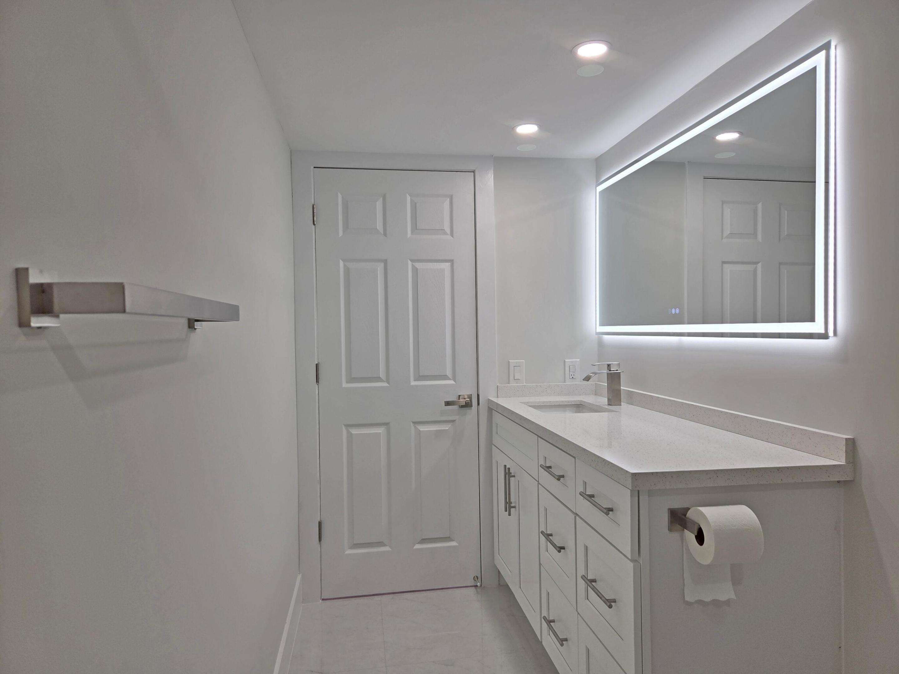 HUNTINGTON LAKES SEC ONE CONDOS - Residential