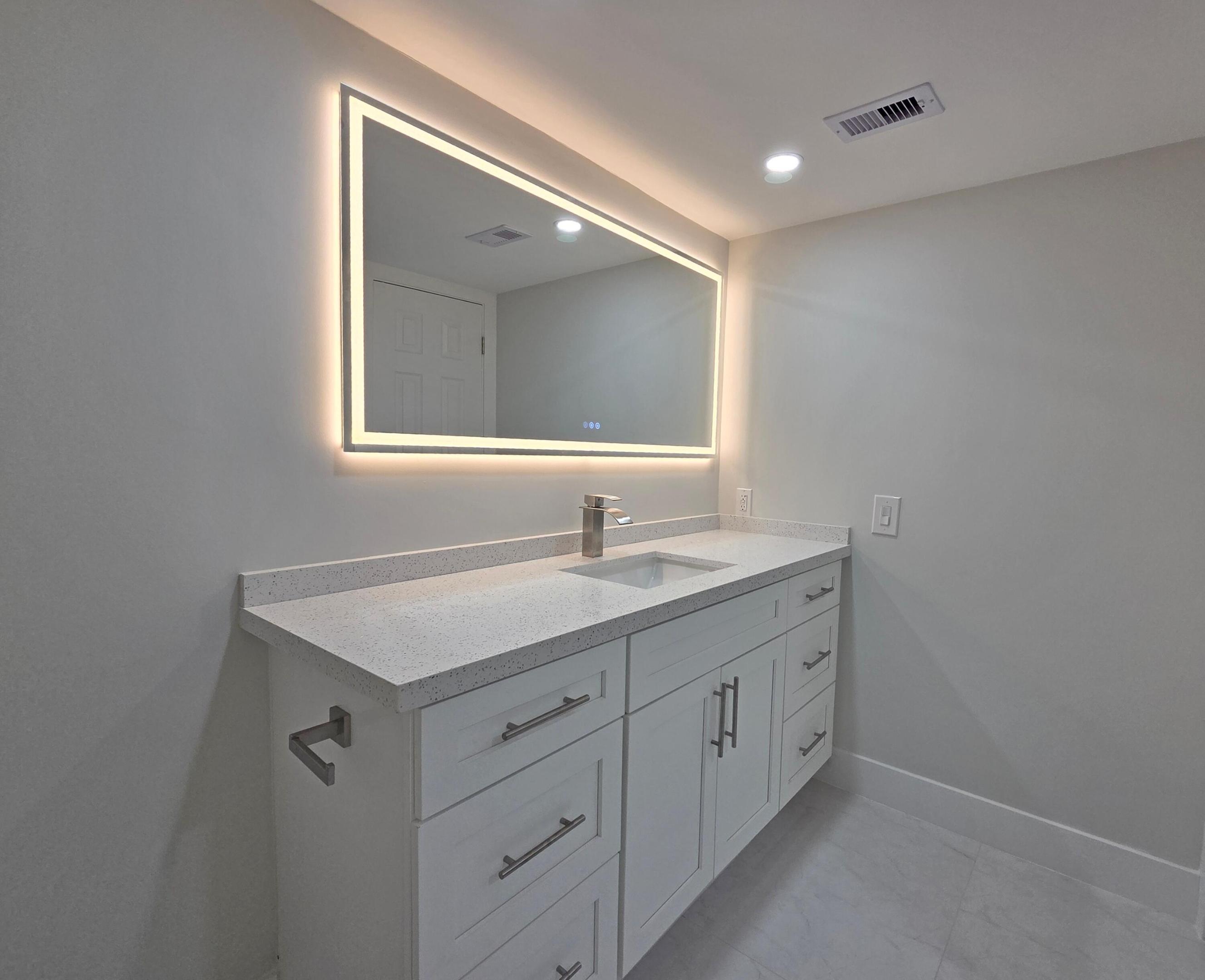 HUNTINGTON LAKES SEC ONE CONDOS - Residential