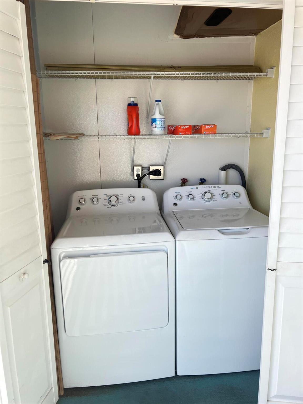 KINGS POINT - Residential