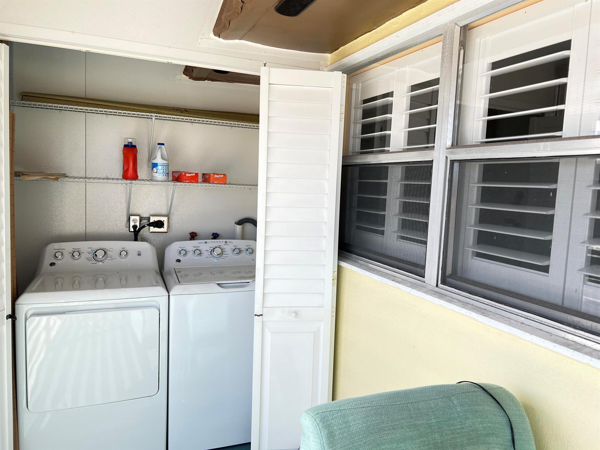 KINGS POINT - Residential