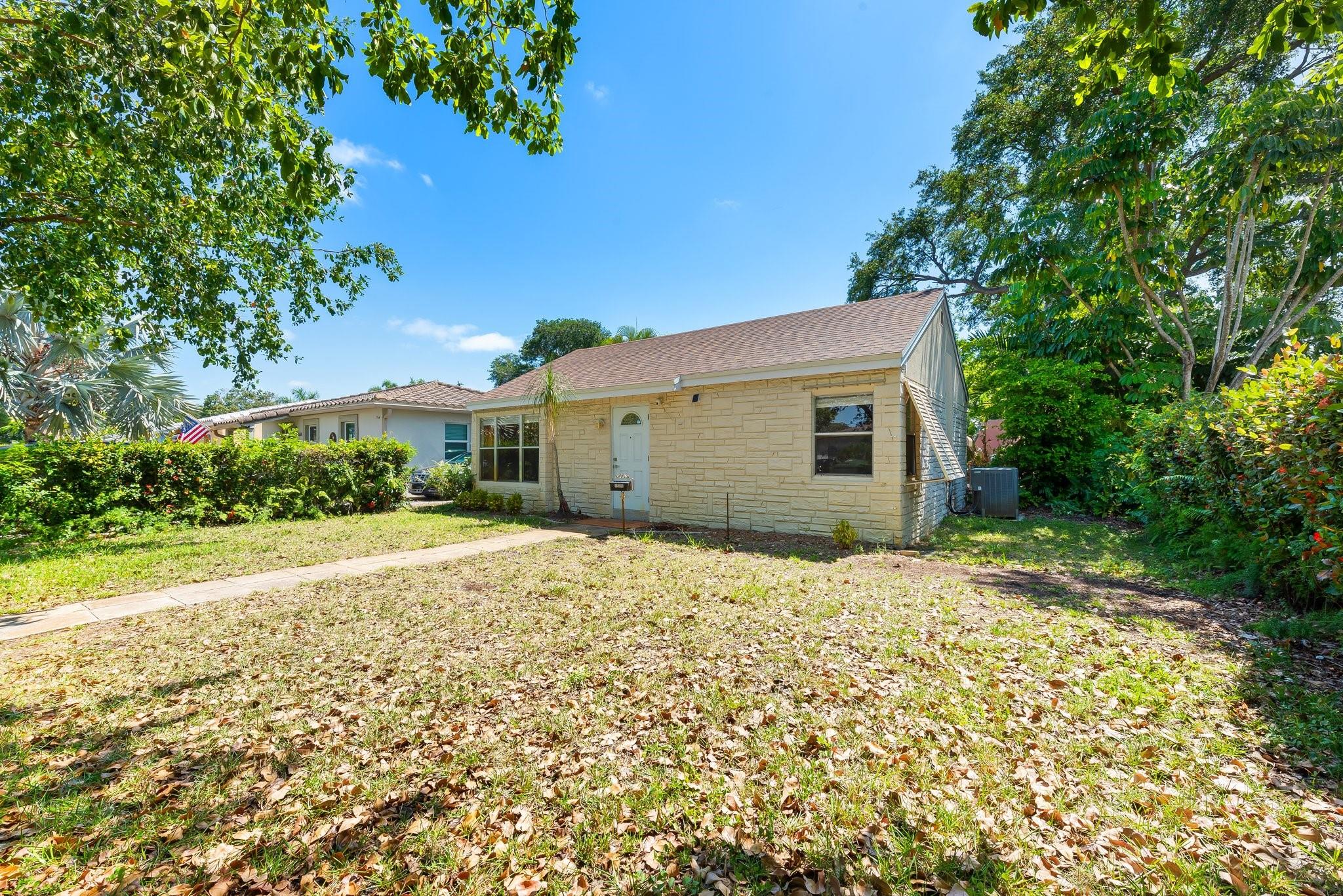 1500 NW 3rd Ave
