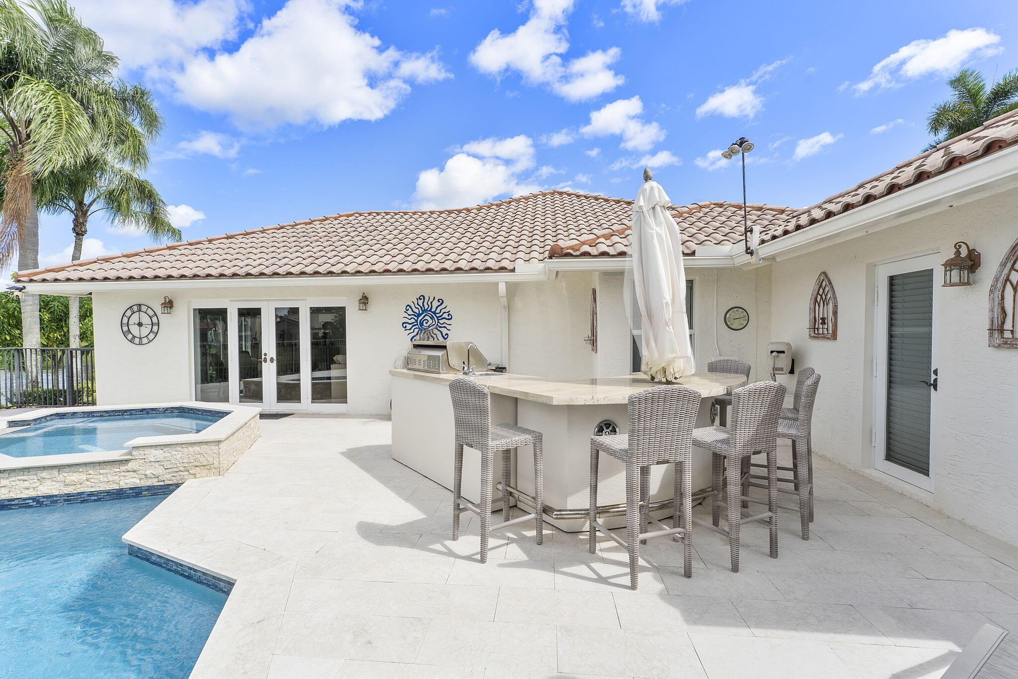 ENCANTADA - Residential