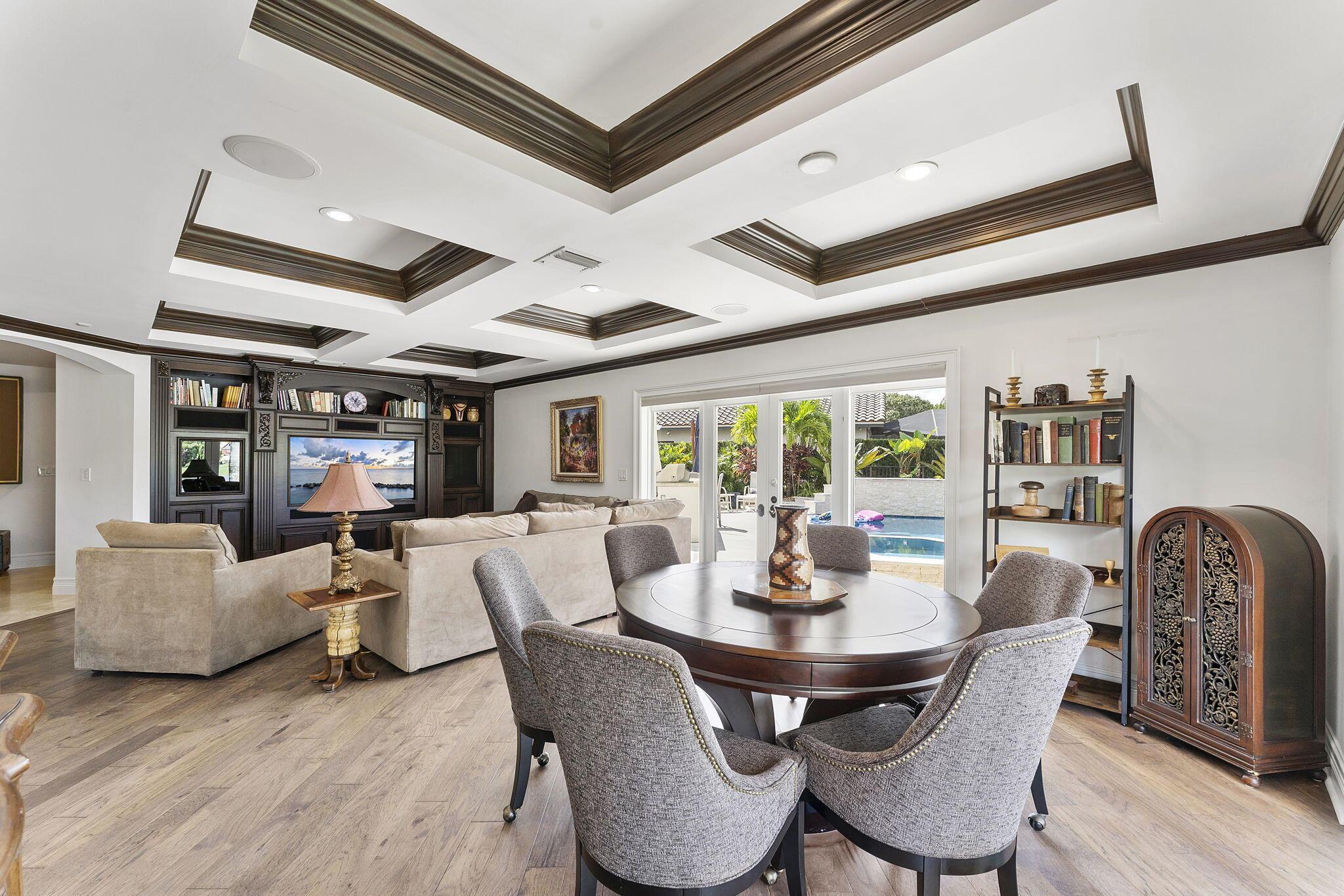 ENCANTADA - Residential