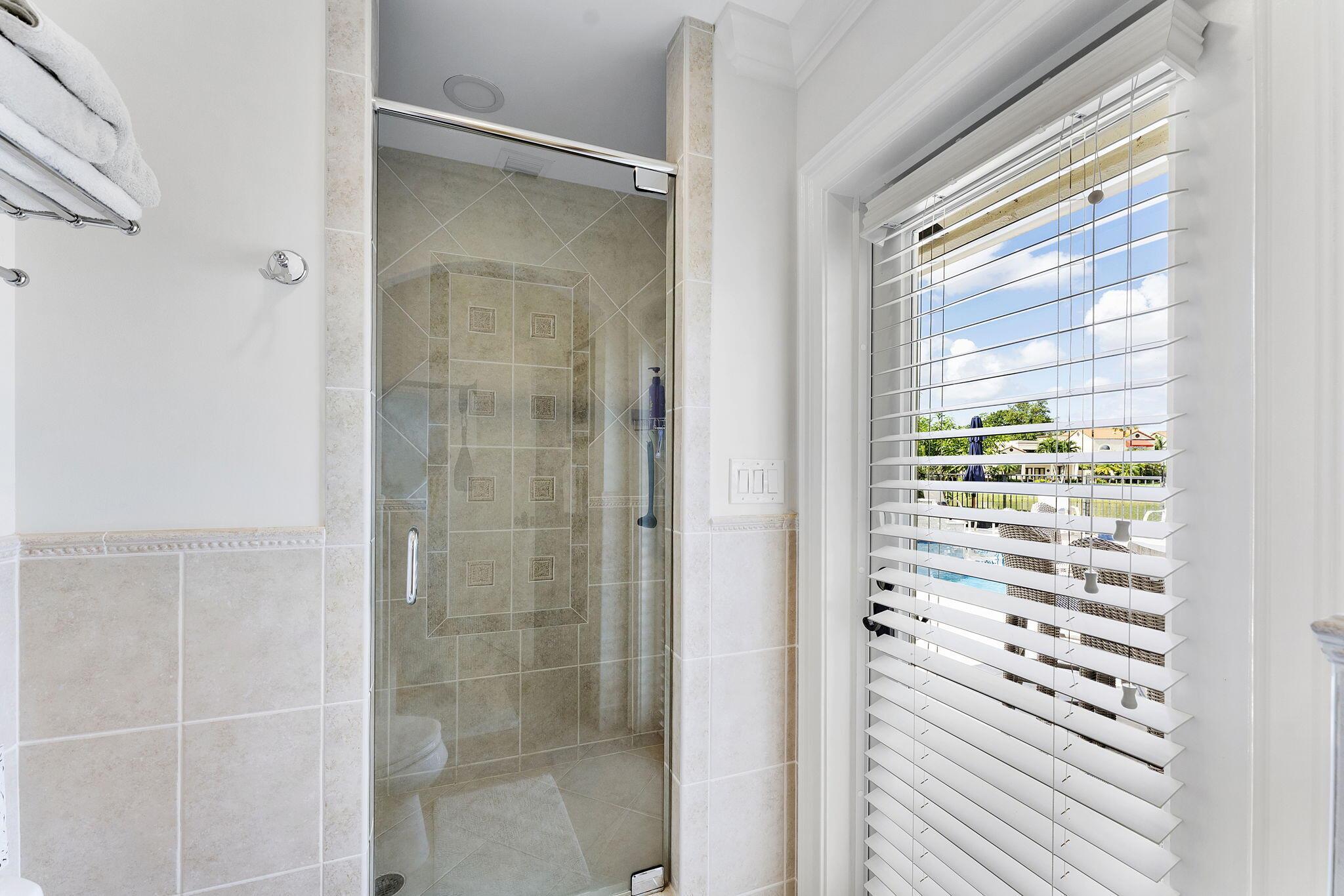 ENCANTADA - Residential