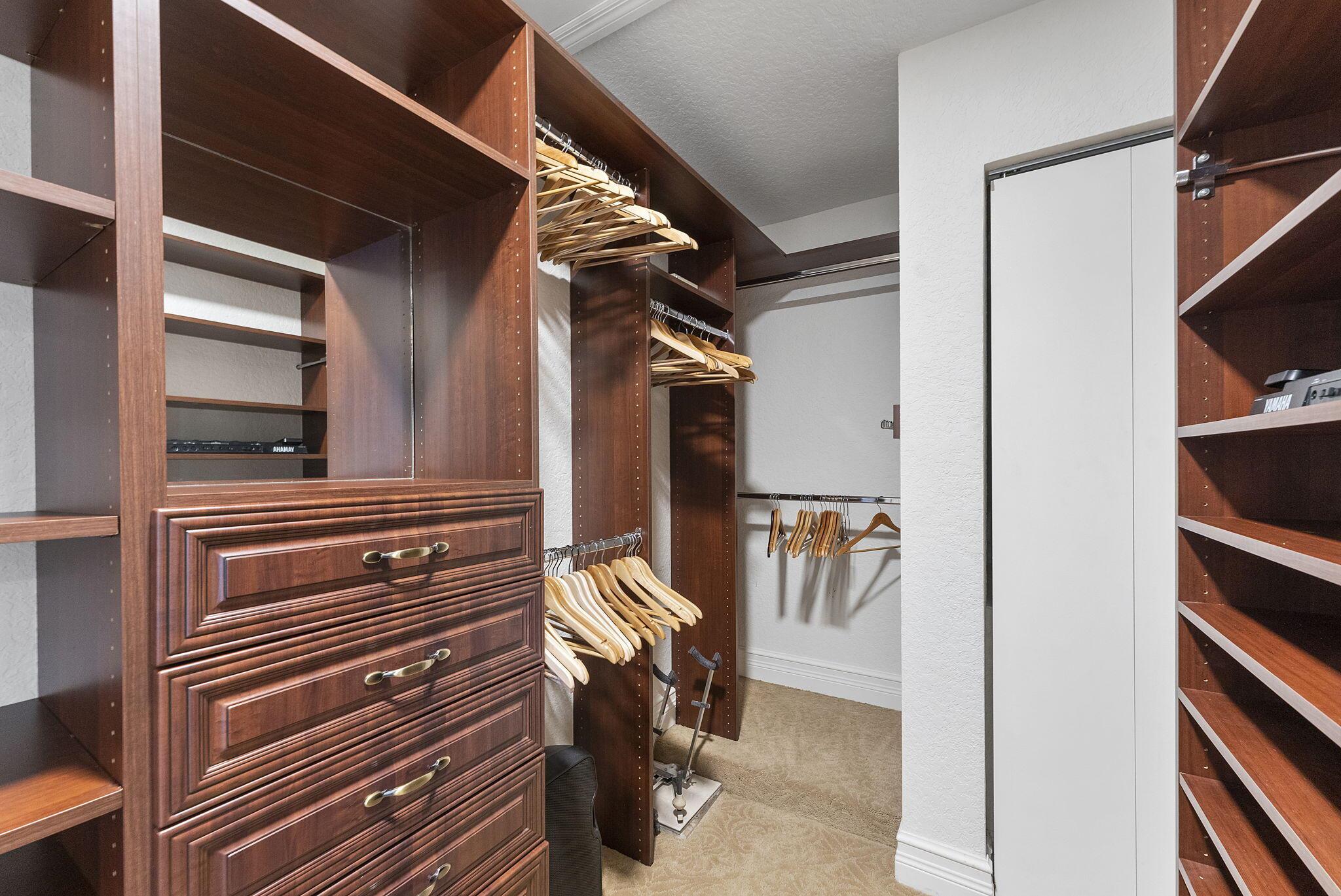 ENCANTADA - Residential