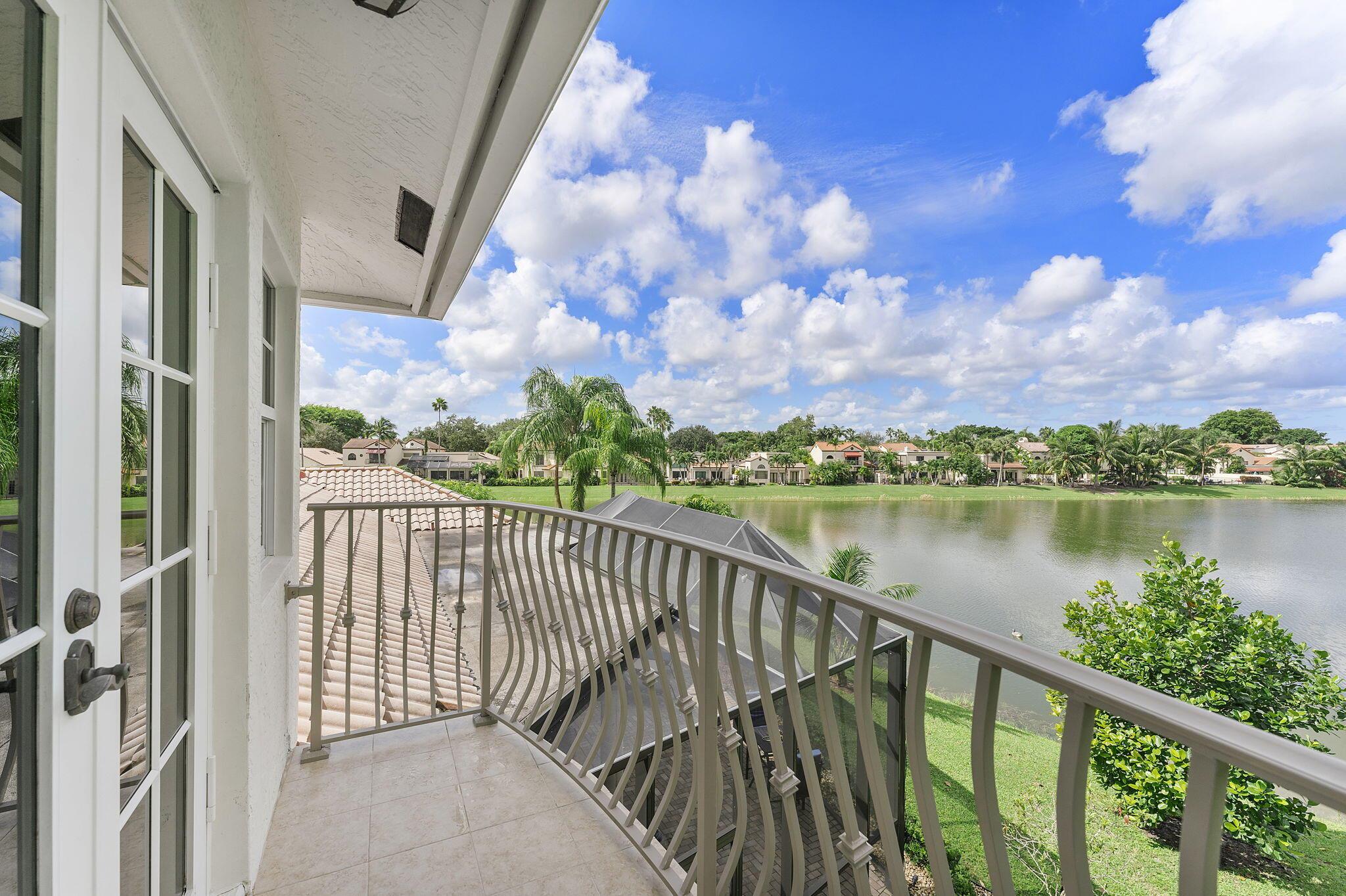 ENCANTADA - Residential