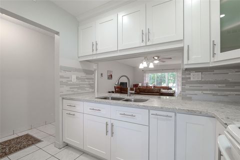 A home in Lauderdale Lakes