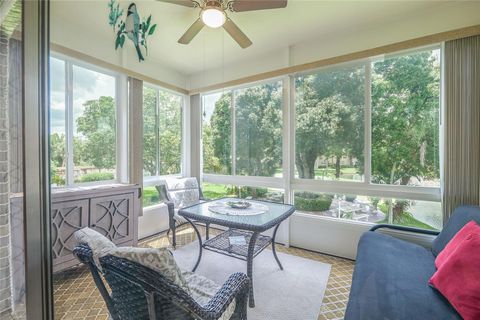 A home in Lauderdale Lakes