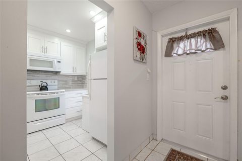 A home in Lauderdale Lakes