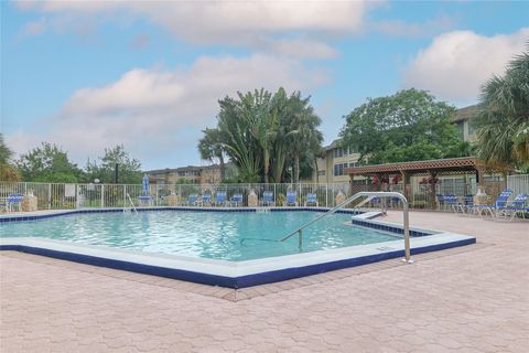 A home in Lauderdale Lakes