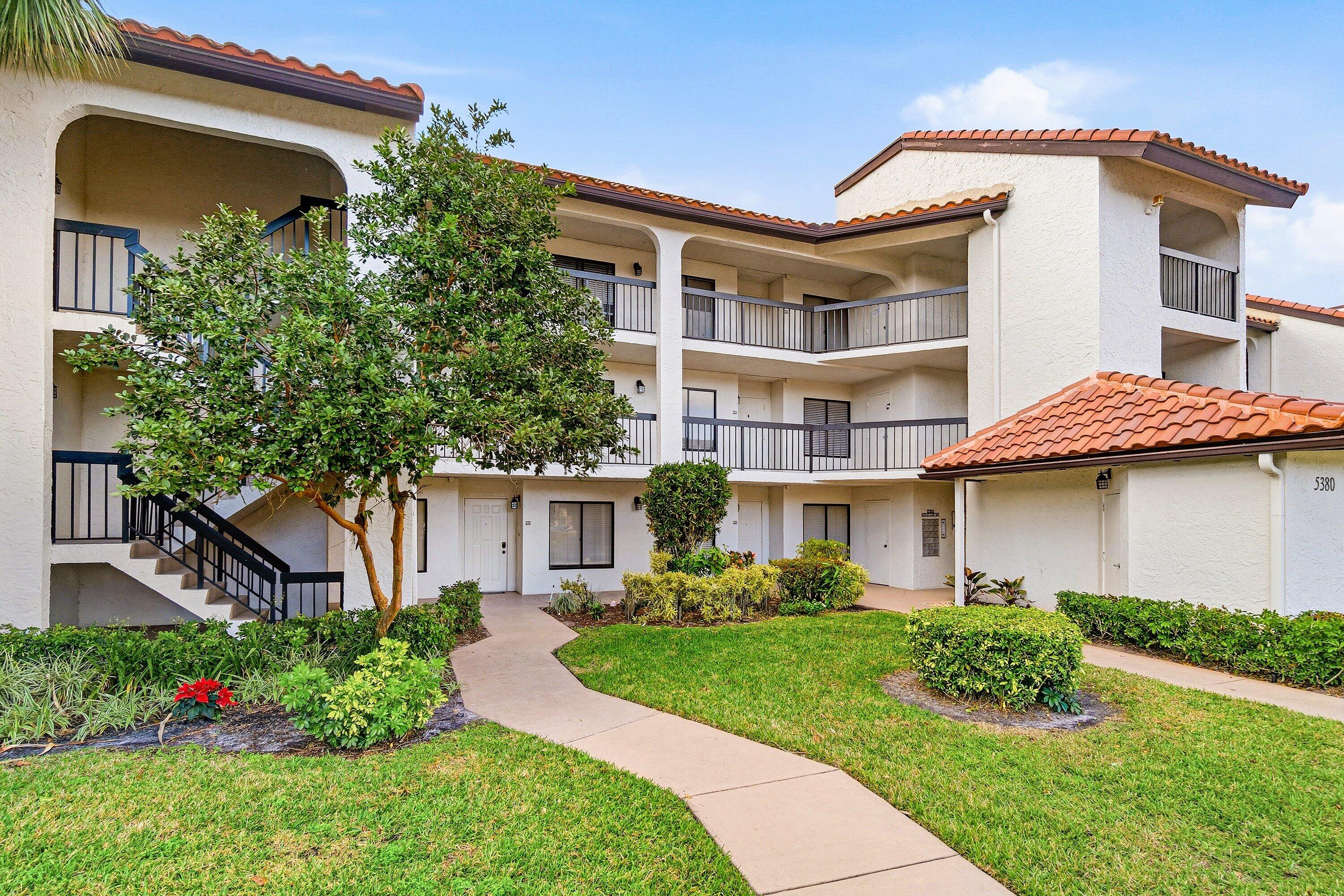 BANYAN SPRINGS - Residential