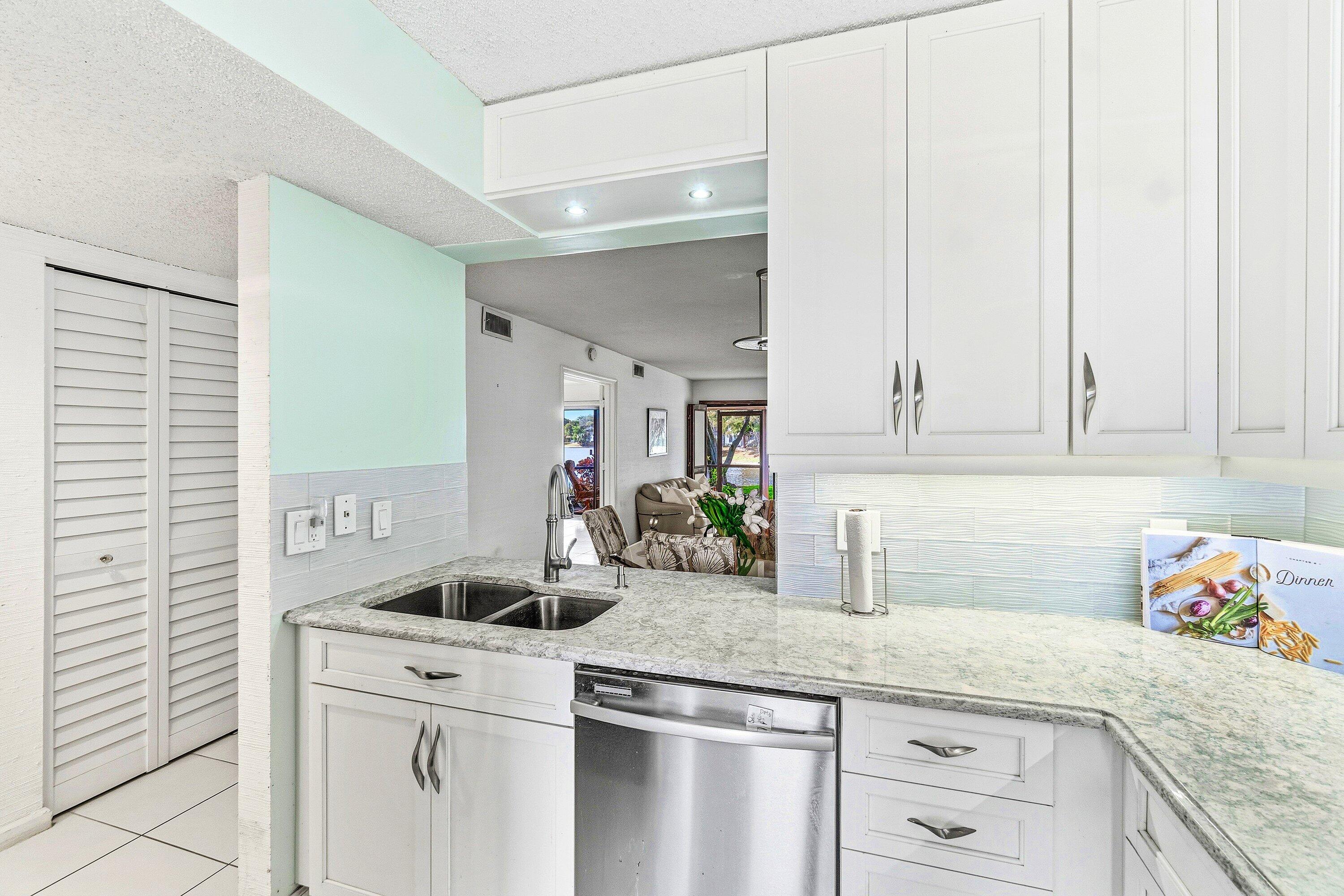 BANYAN SPRINGS - Residential