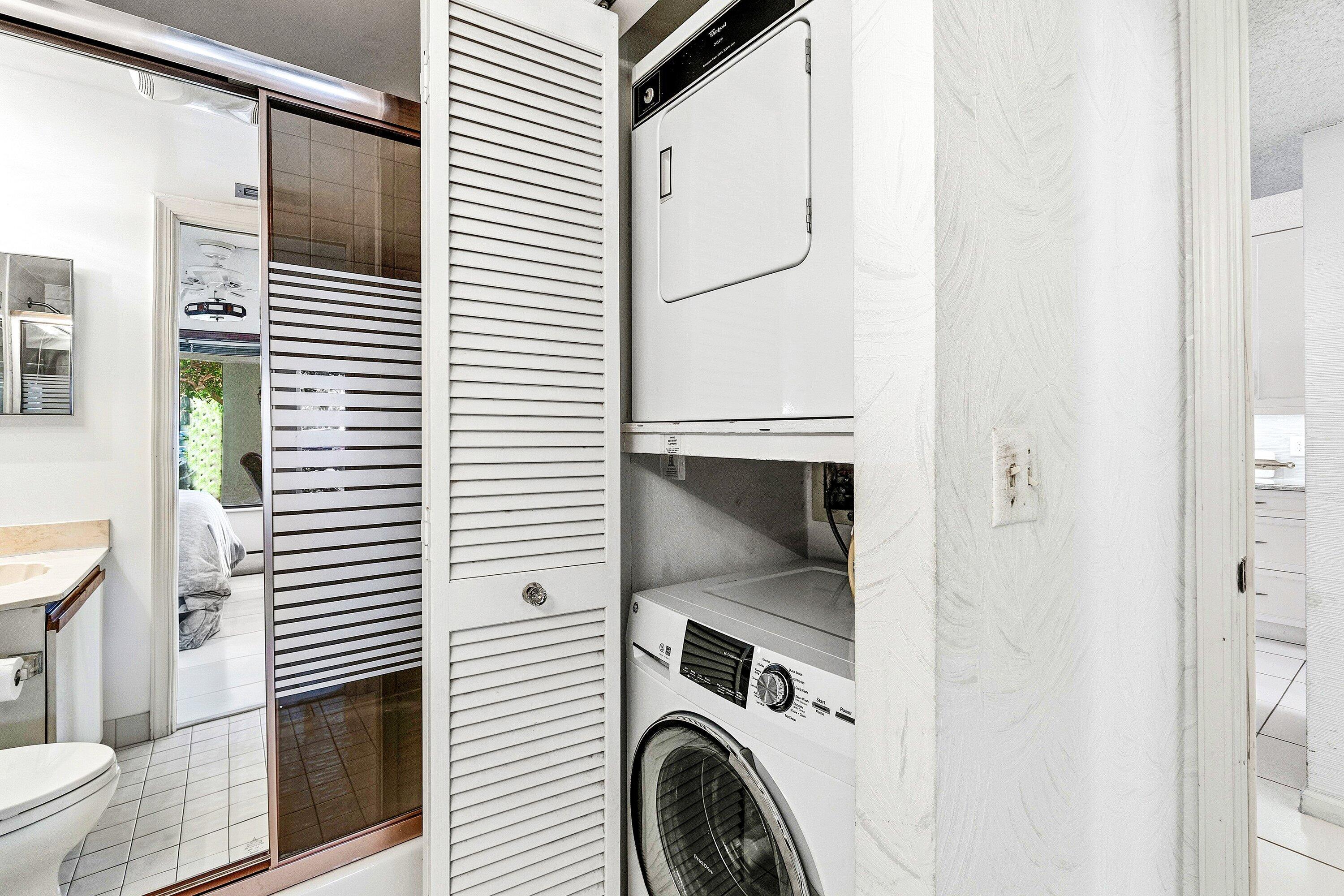 BANYAN SPRINGS - Residential