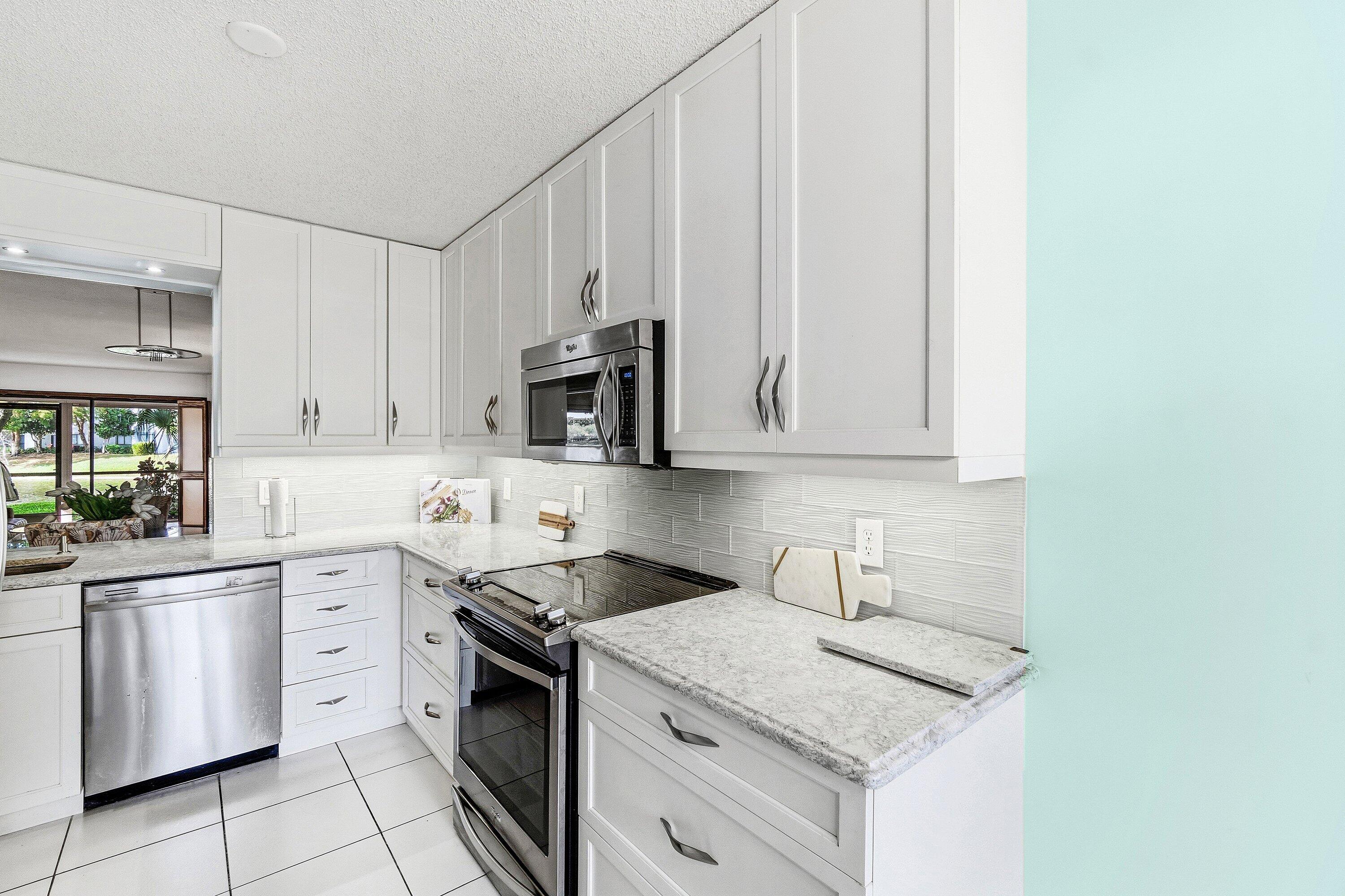 BANYAN SPRINGS - Residential