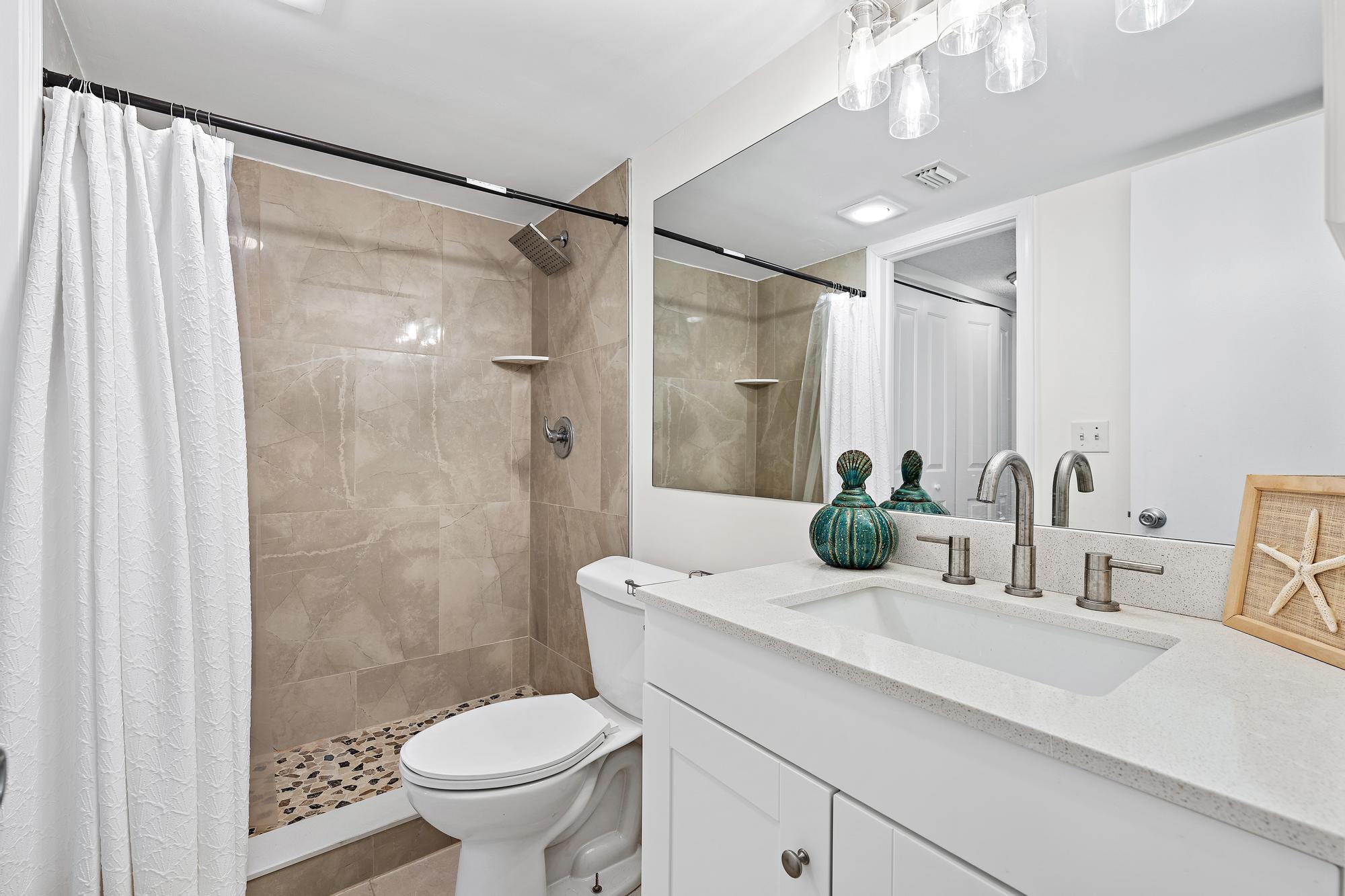 JUPITER OCEAN AND RACQUET CLUB - Residential
