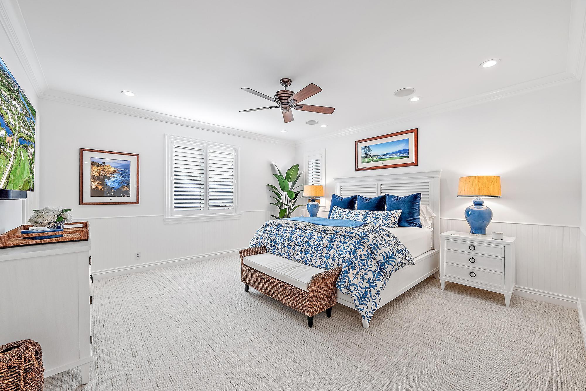 Jupiter Hills Village - Residential