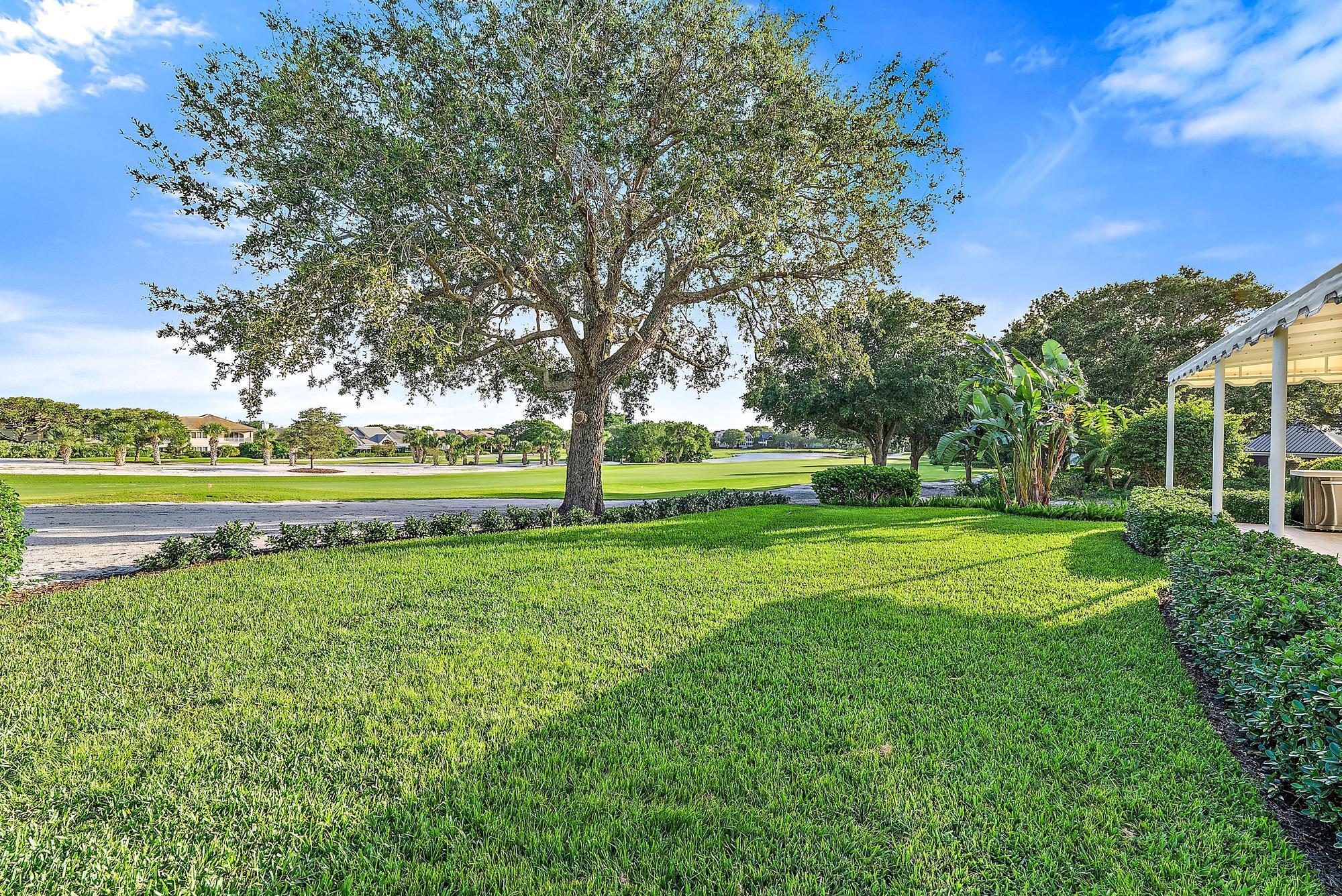 Jupiter Hills Village - Residential