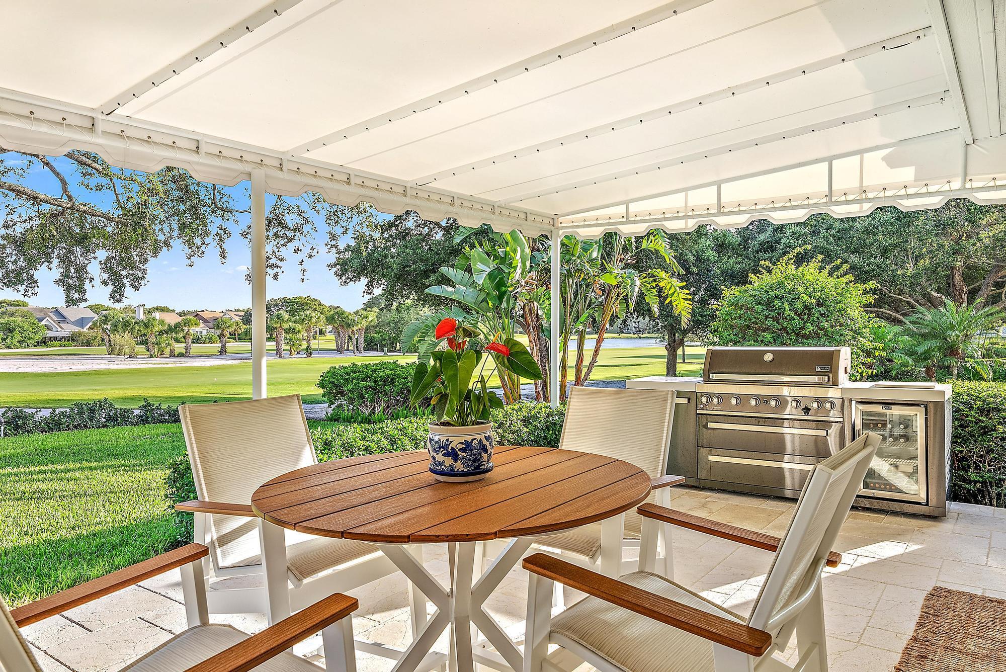 Jupiter Hills Village - Residential