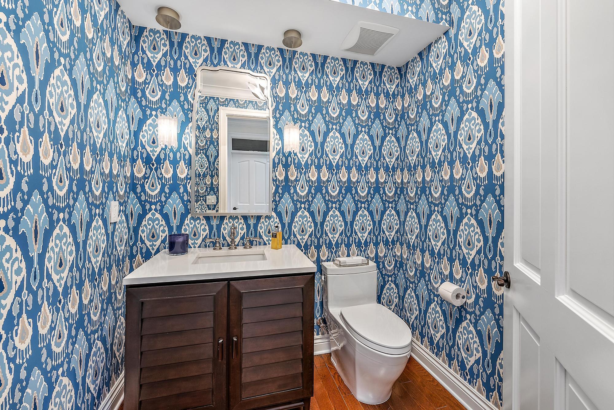 Jupiter Hills Village - Residential