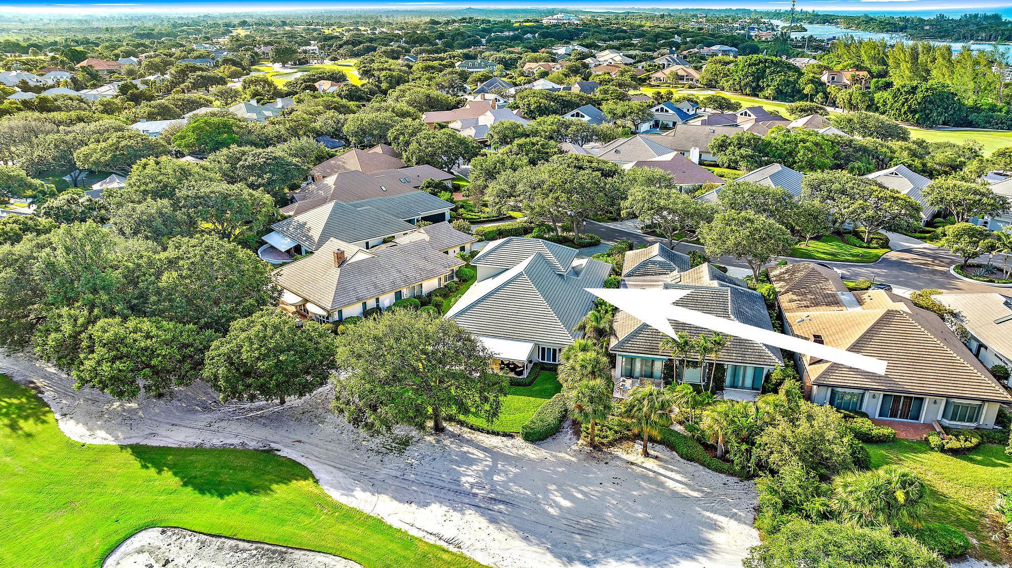 Jupiter Hills Village - Residential