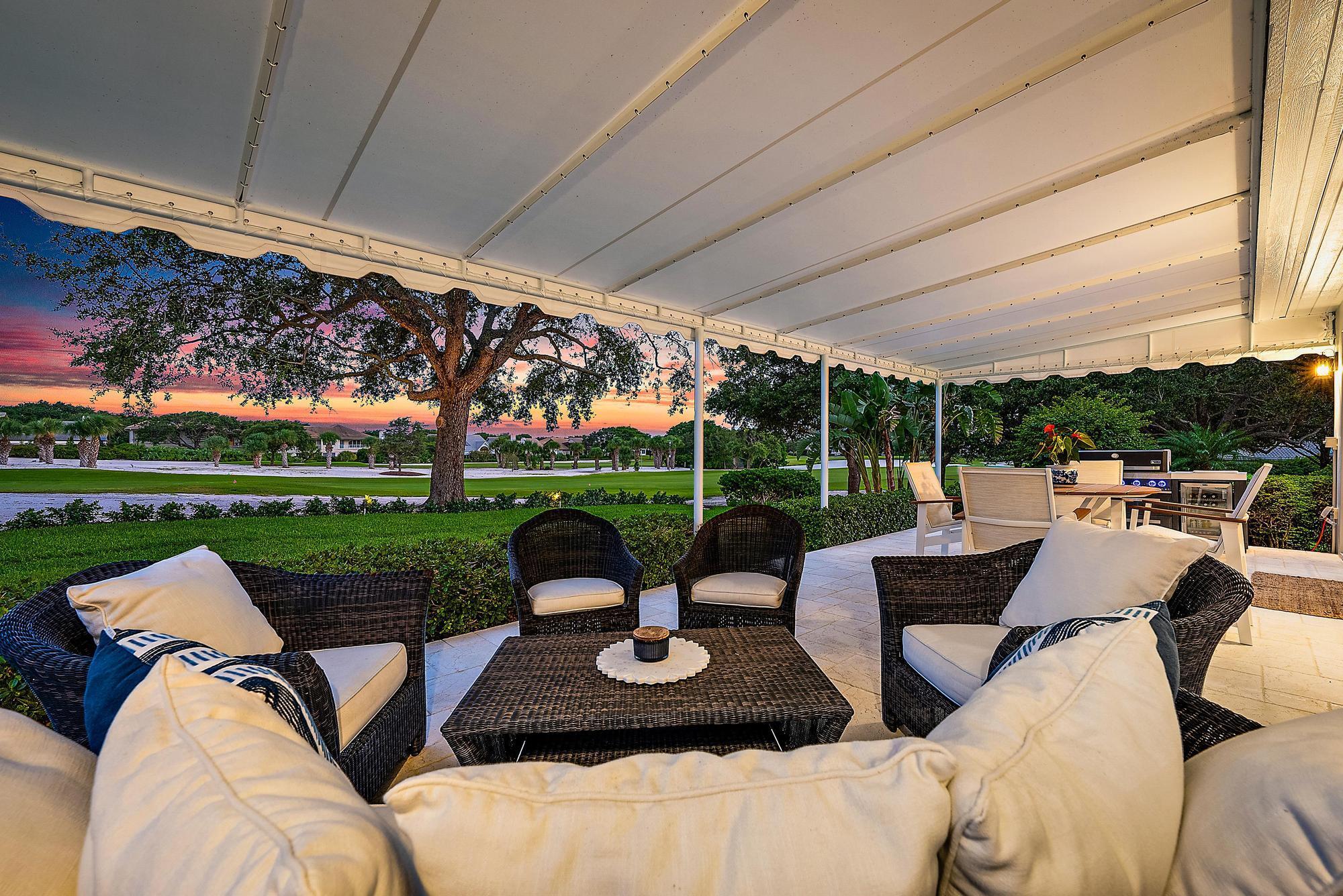 Jupiter Hills Village - Residential