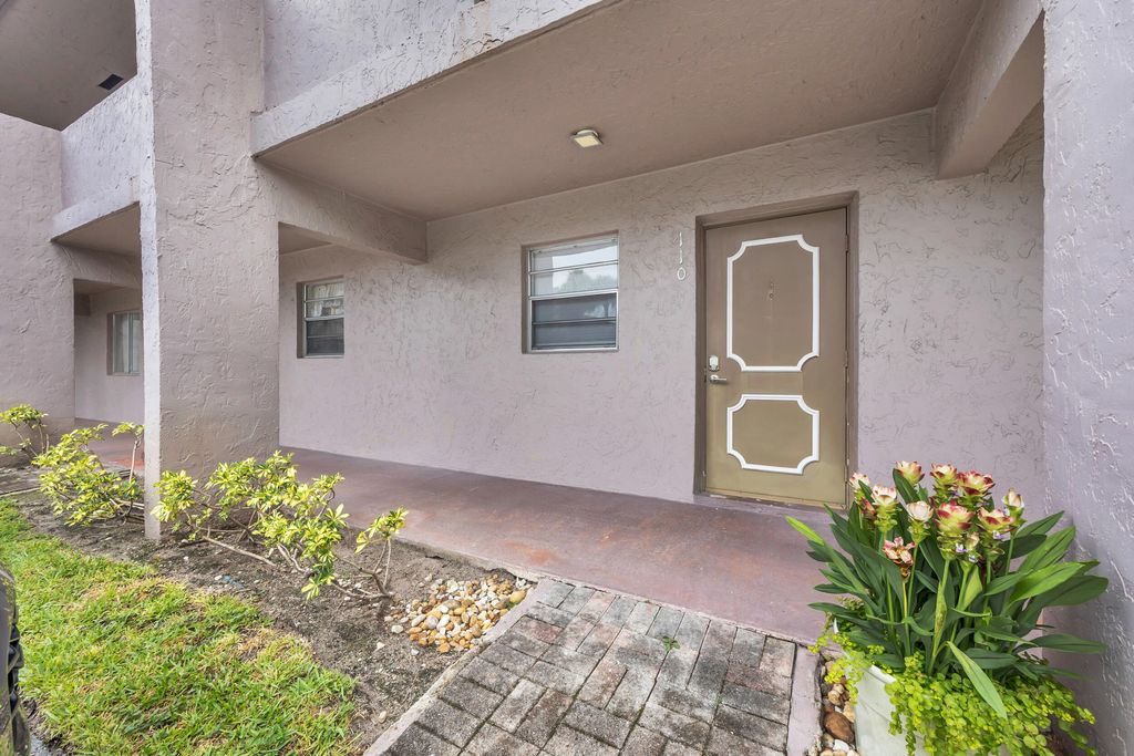 Photo of 2828 Casita Way #1100, Delray Beach, FL 33445 (MLS # R11105069)