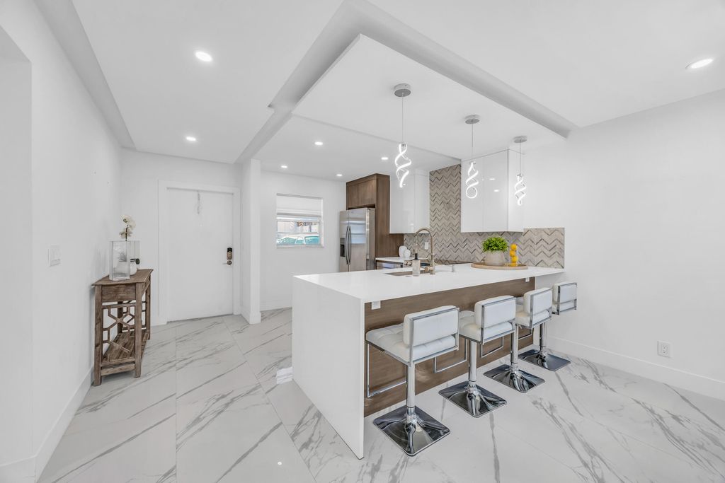 Photo of 2828 Casita Way #1100, Delray Beach, FL 33445 (MLS # R11105069)