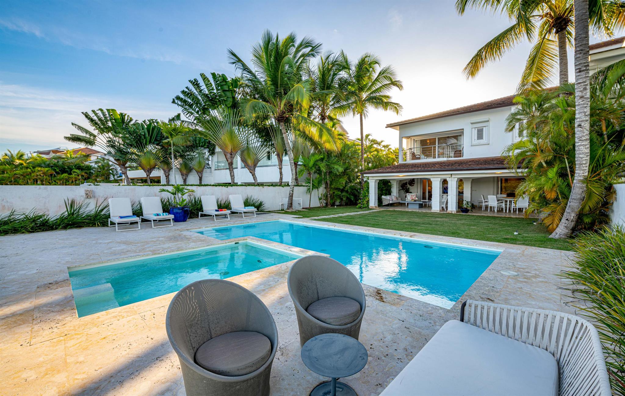 Ribera del Rio, Casa de C - Residential