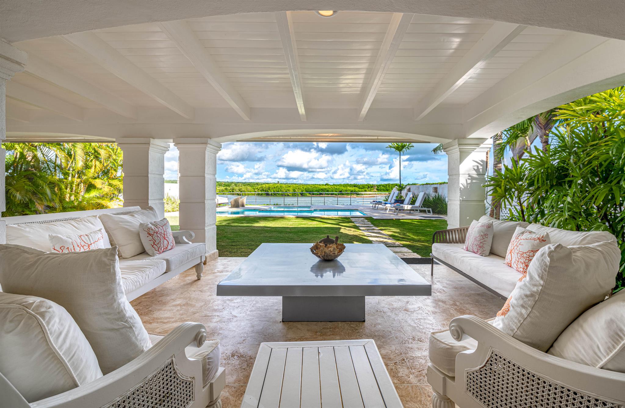 Ribera del Rio, Casa de C - Residential