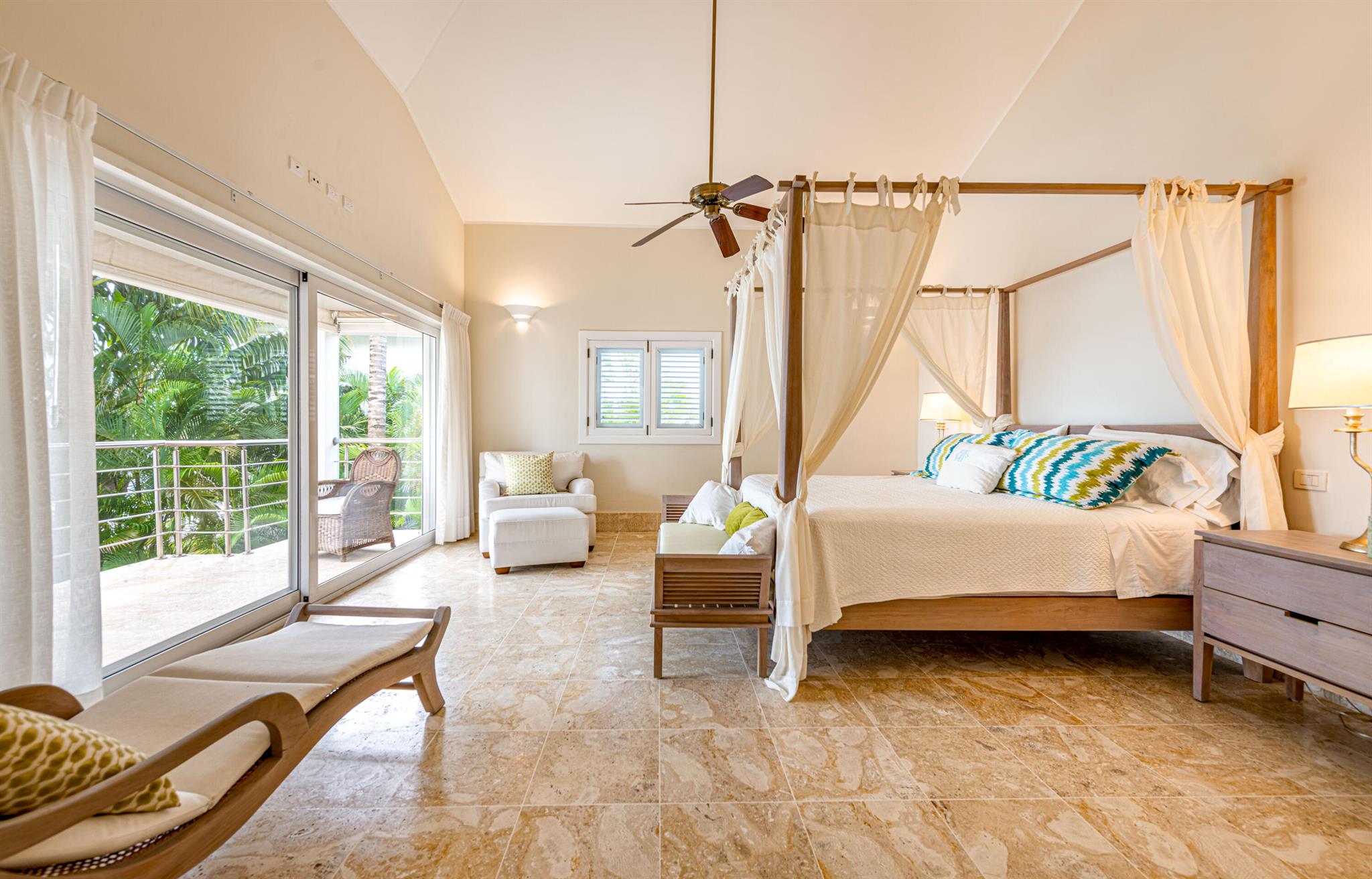 Ribera del Rio, Casa de C - Residential