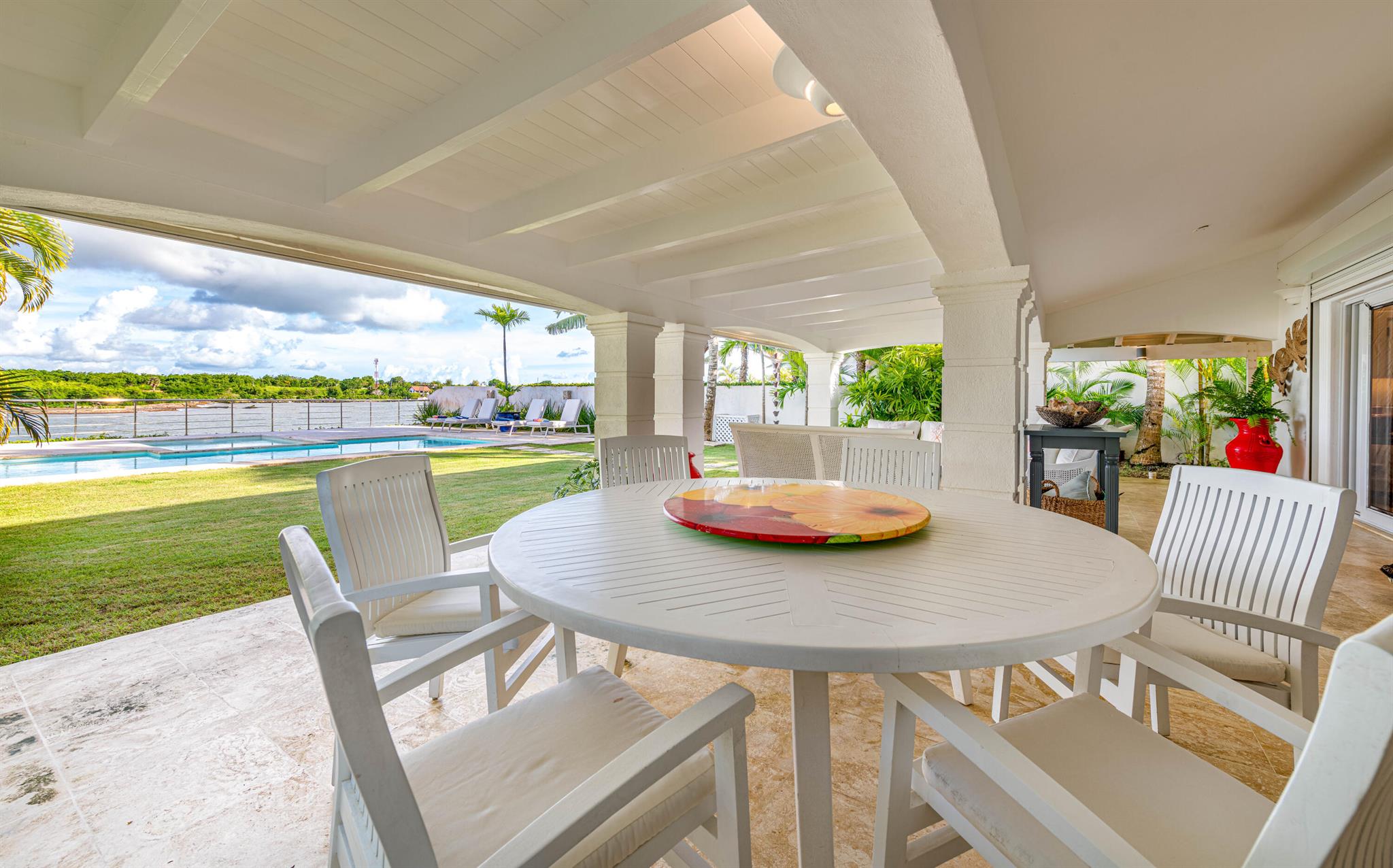 Ribera del Rio, Casa de C - Residential