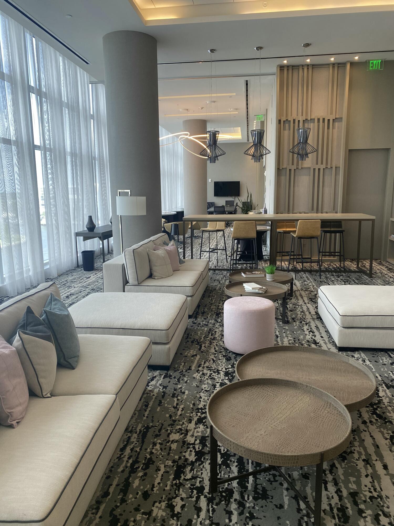 4010 SOUTH OCEAN CONDO - Residential
