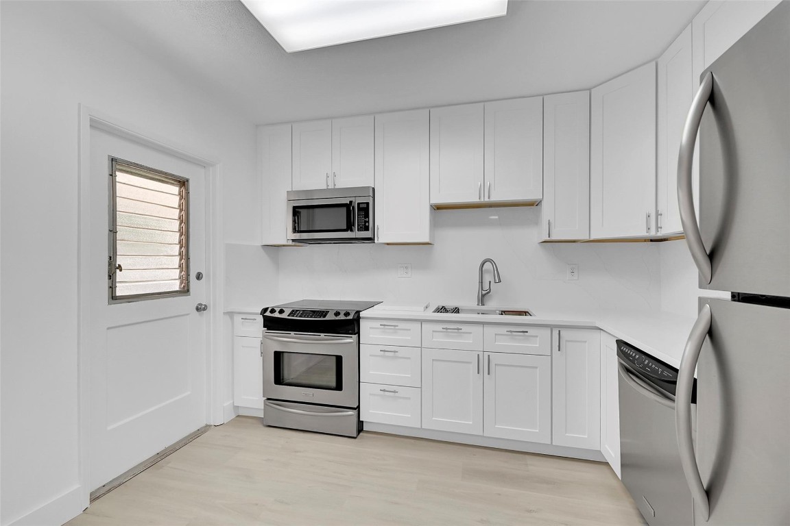 2801 N Palm Aire Drive 201