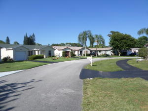 LUCERNE LAKES HOMES VILLA - Residential