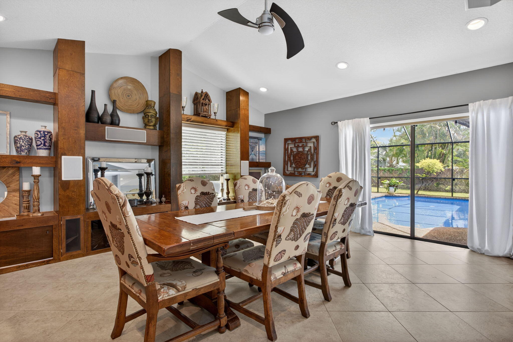 CROSSINGS - Residential