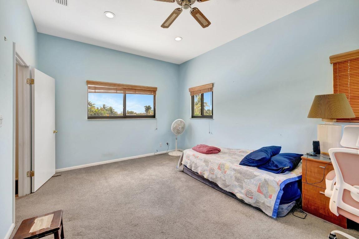 SOUTH CORAL POINT - Residential