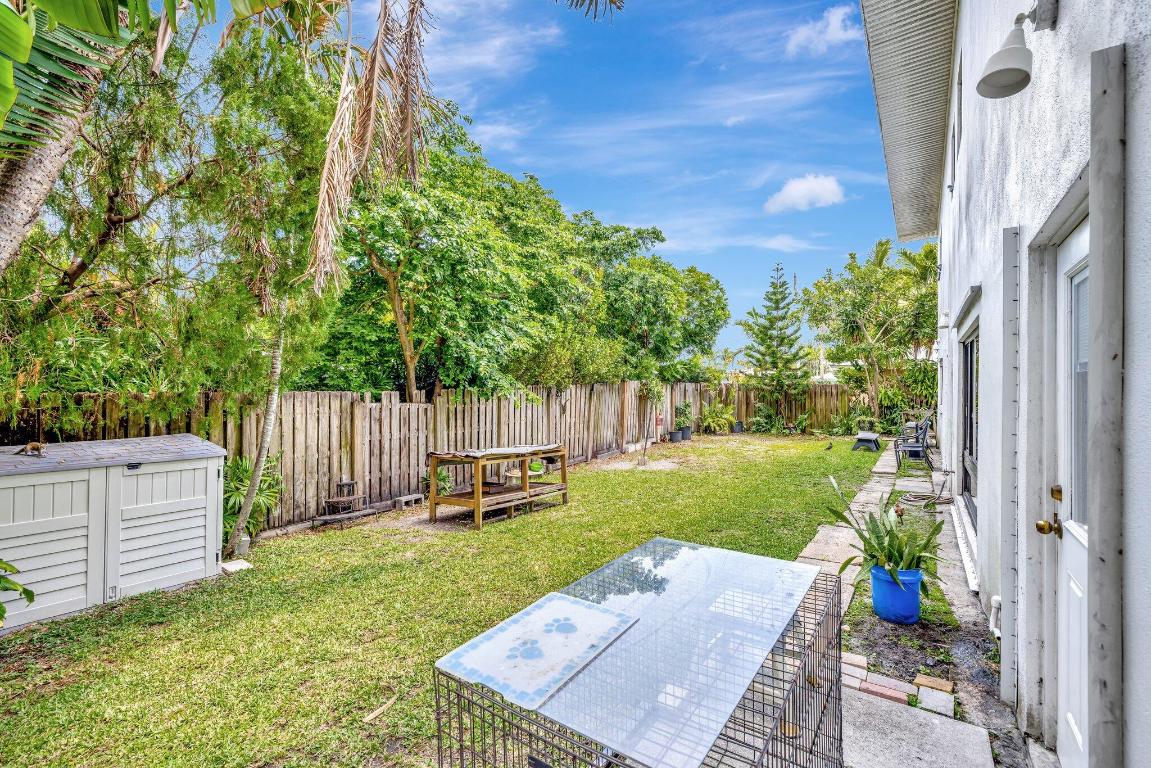 SOUTH CORAL POINT - Residential